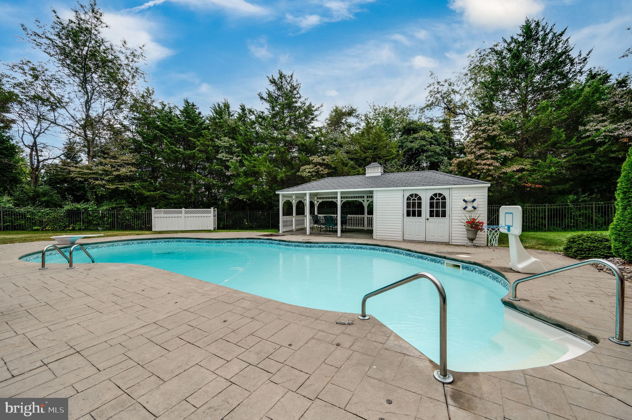 CHESTNUT HILL FARM - Residential