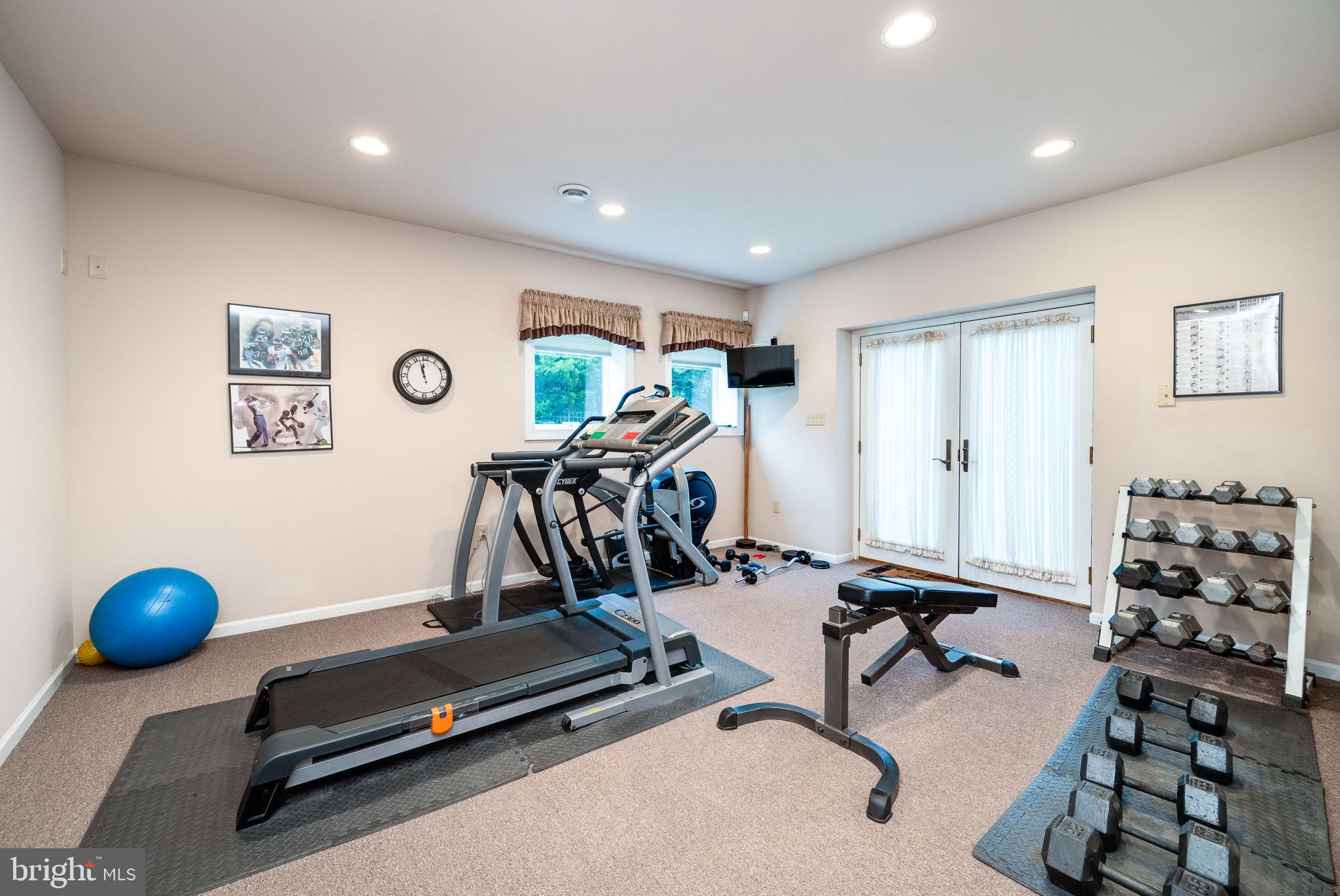 CHESTNUT HILL FARM - Residential