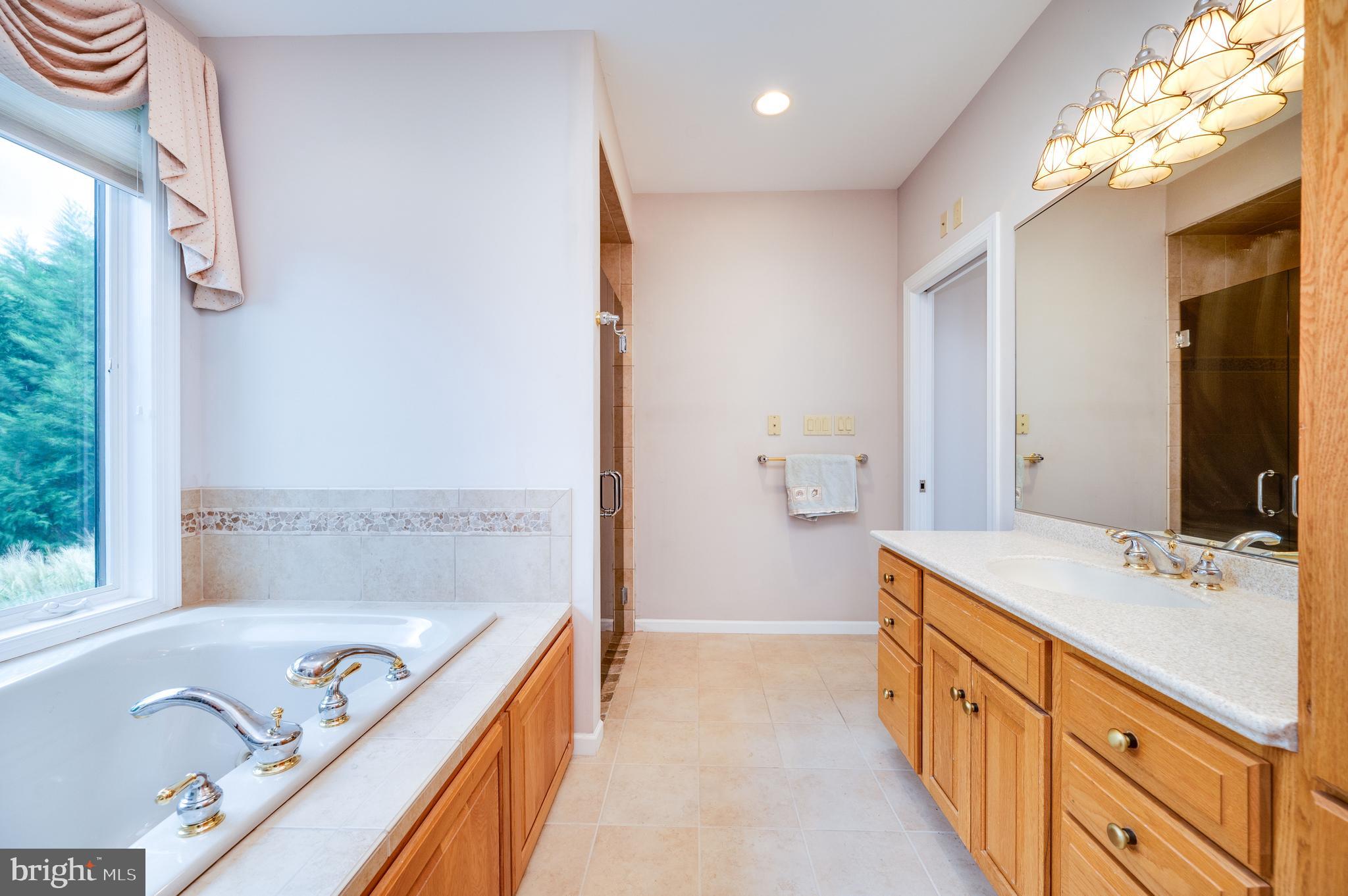 CHESTNUT HILL FARM - Residential