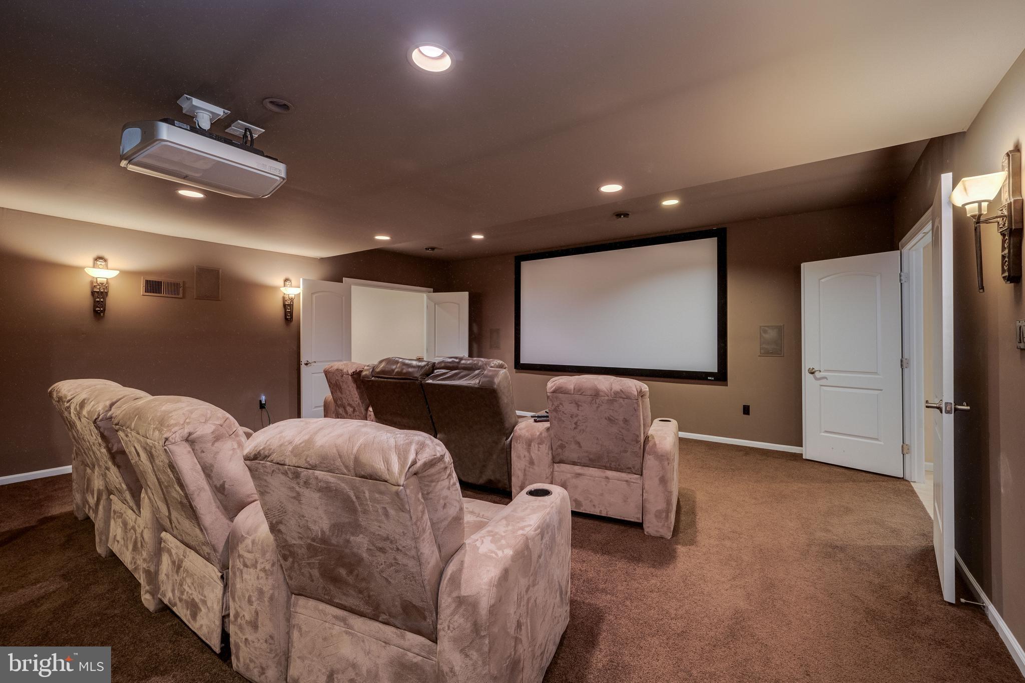 CHESTNUT HILL FARM - Residential