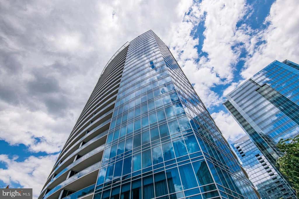 Photo of 1881 N Nash Street #1607, ARLINGTON, VA 22209 (MLS # VAAR2074716)
