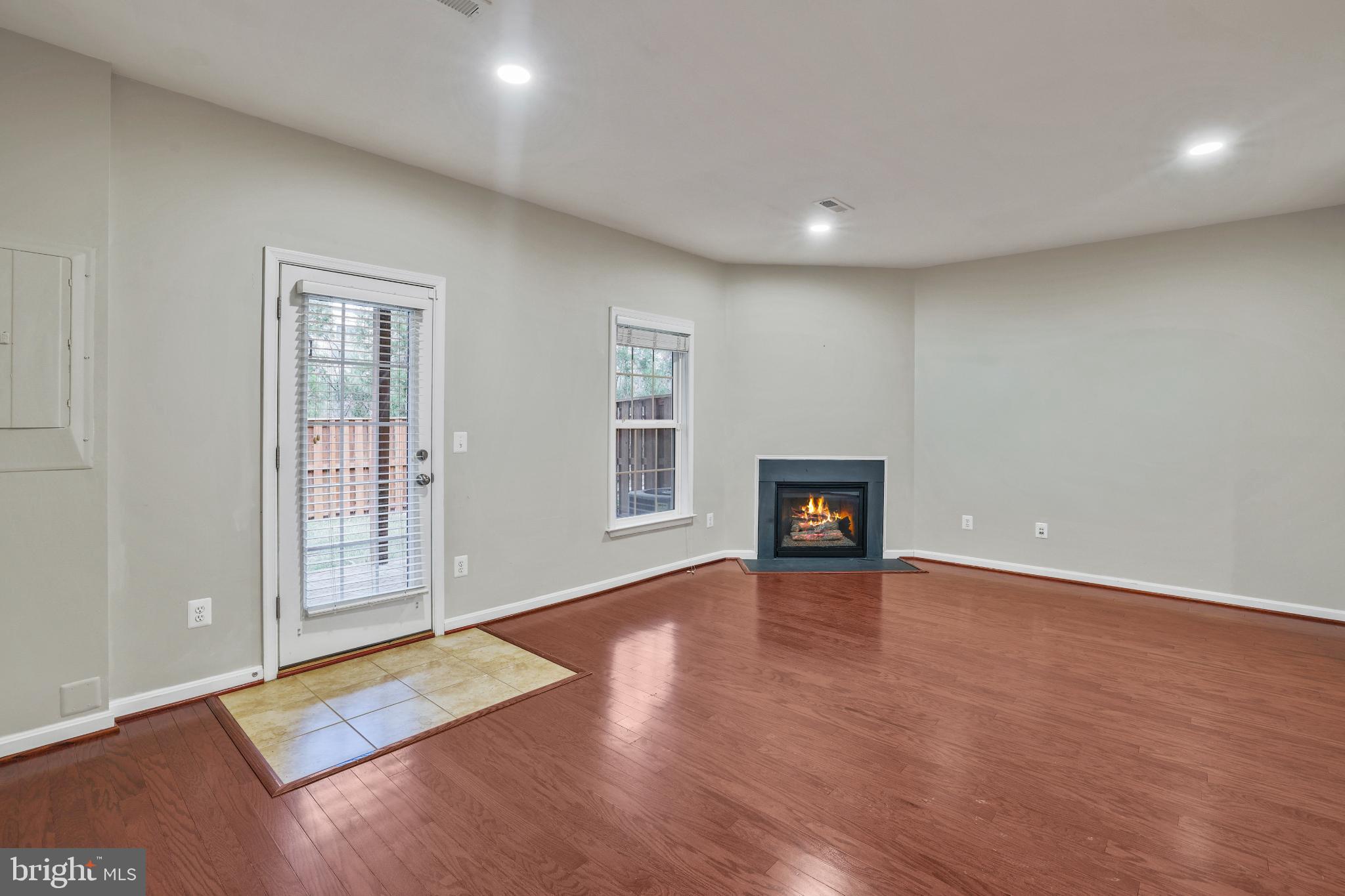 BELMONT TRACE - Residential Lease