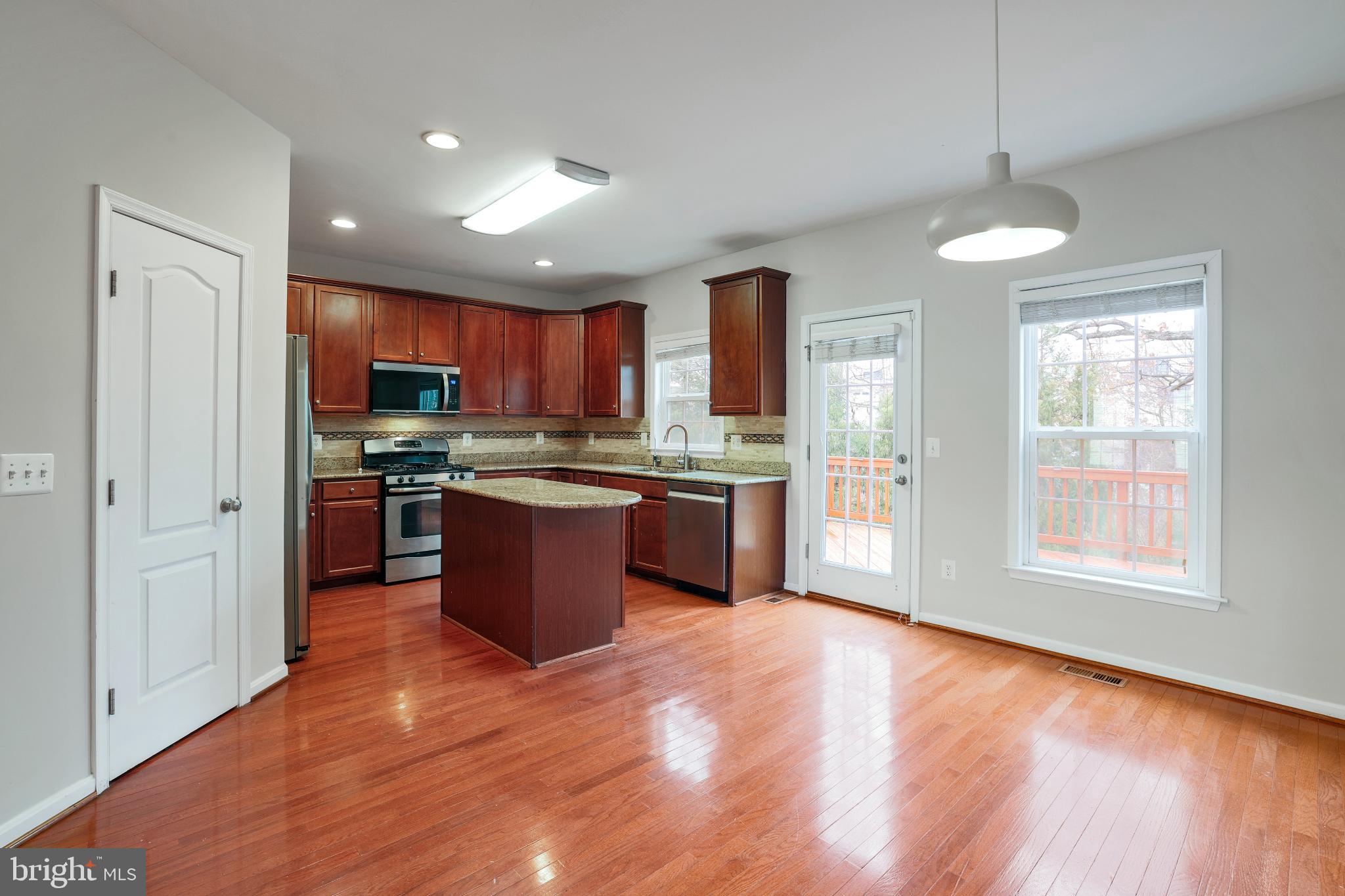 BELMONT TRACE - Residential Lease