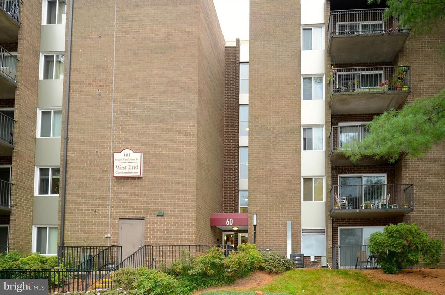 Charming, spacious unit with lower condo fee than comps w/ all utilities included.  Building remodeled in 2005, amazing condo amenities including shuttle to metro, 2 pools, tennis courts, recreation center with billiards, gym,  BBQ cookout area, library, and even daycare.  Prime location in the heart of Northern Virginia close to shops, 395, 495, metro, and rail, Old Town & Springfield.