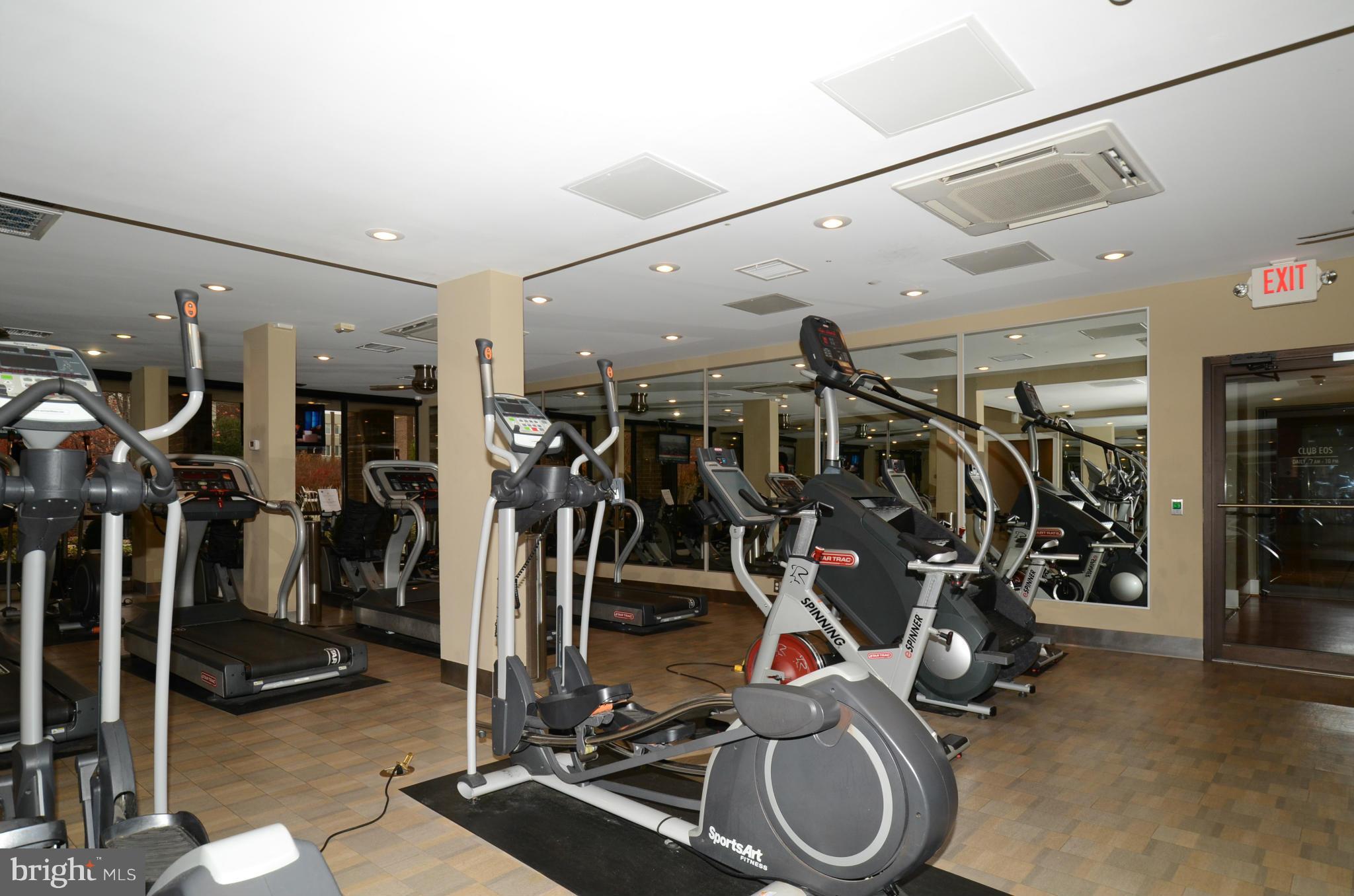 TWENTY-ONE - Residential