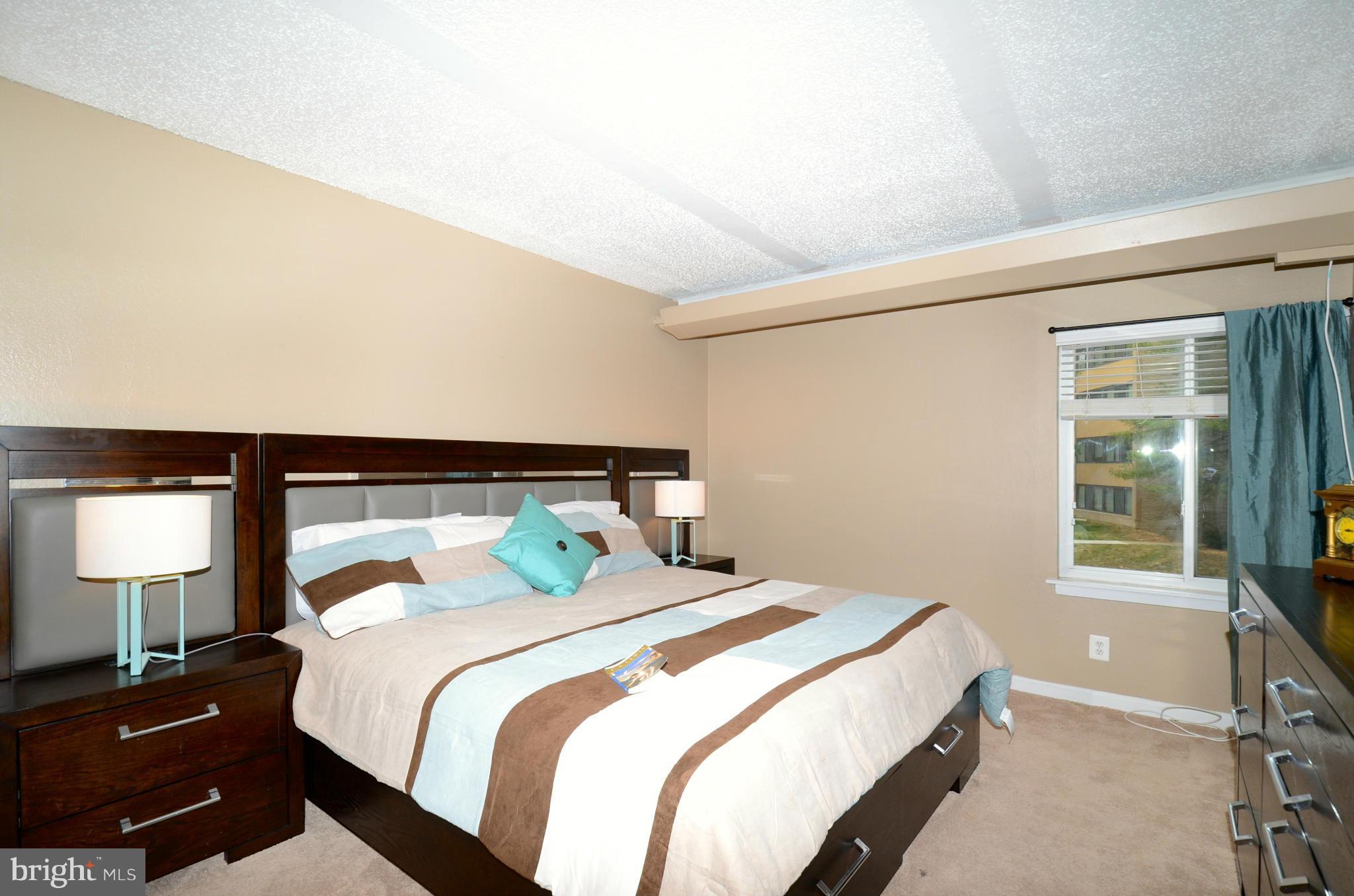 TWENTY-ONE - Residential