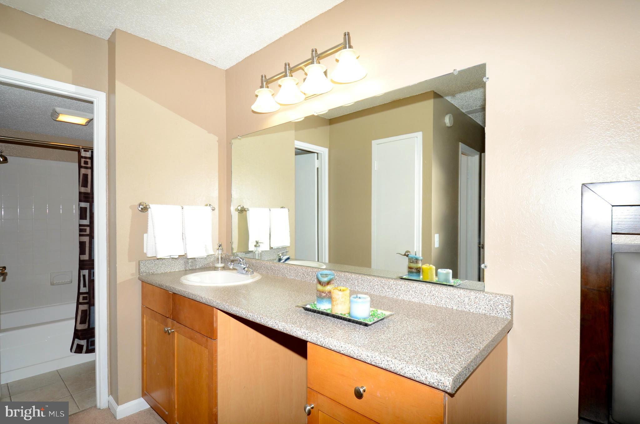 TWENTY-ONE - Residential