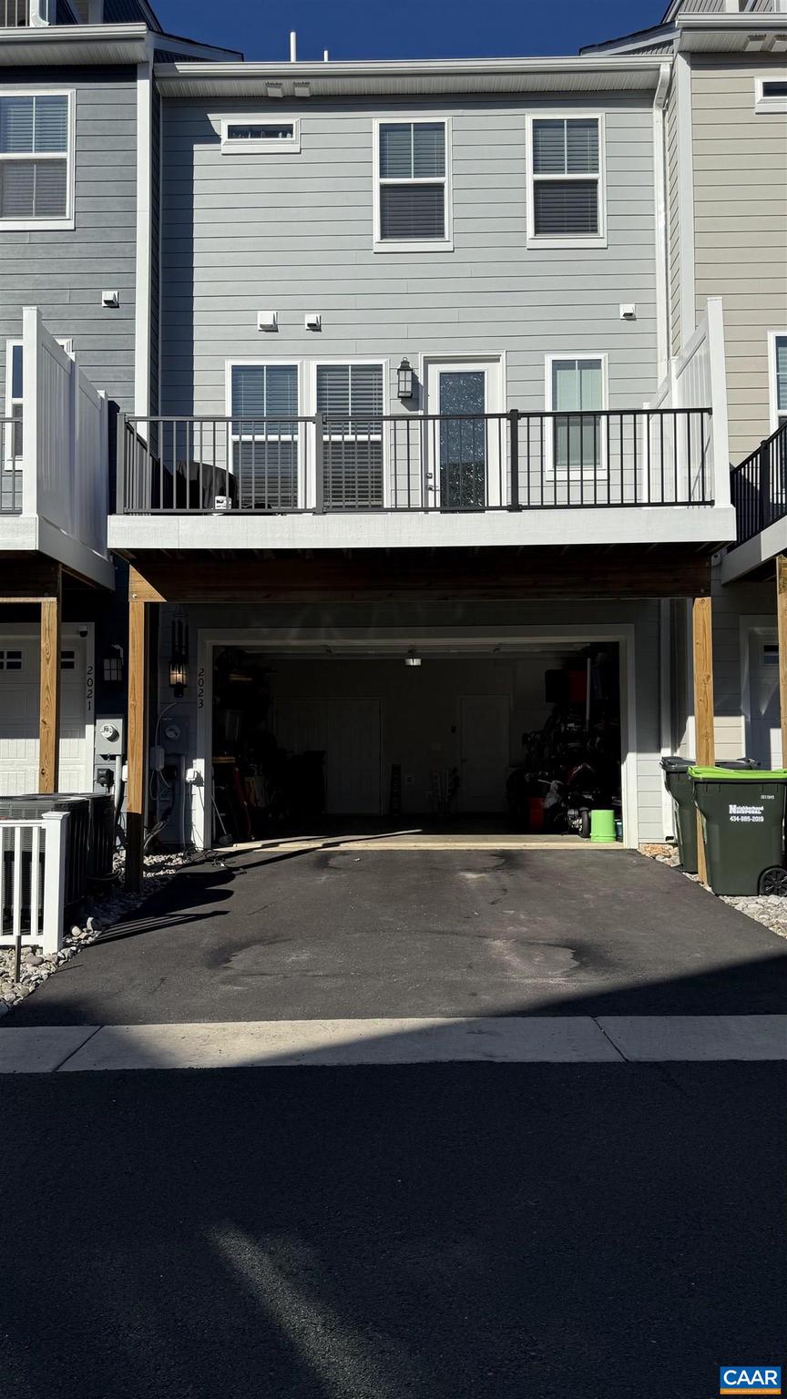 UNKNOWN - Residential Lease