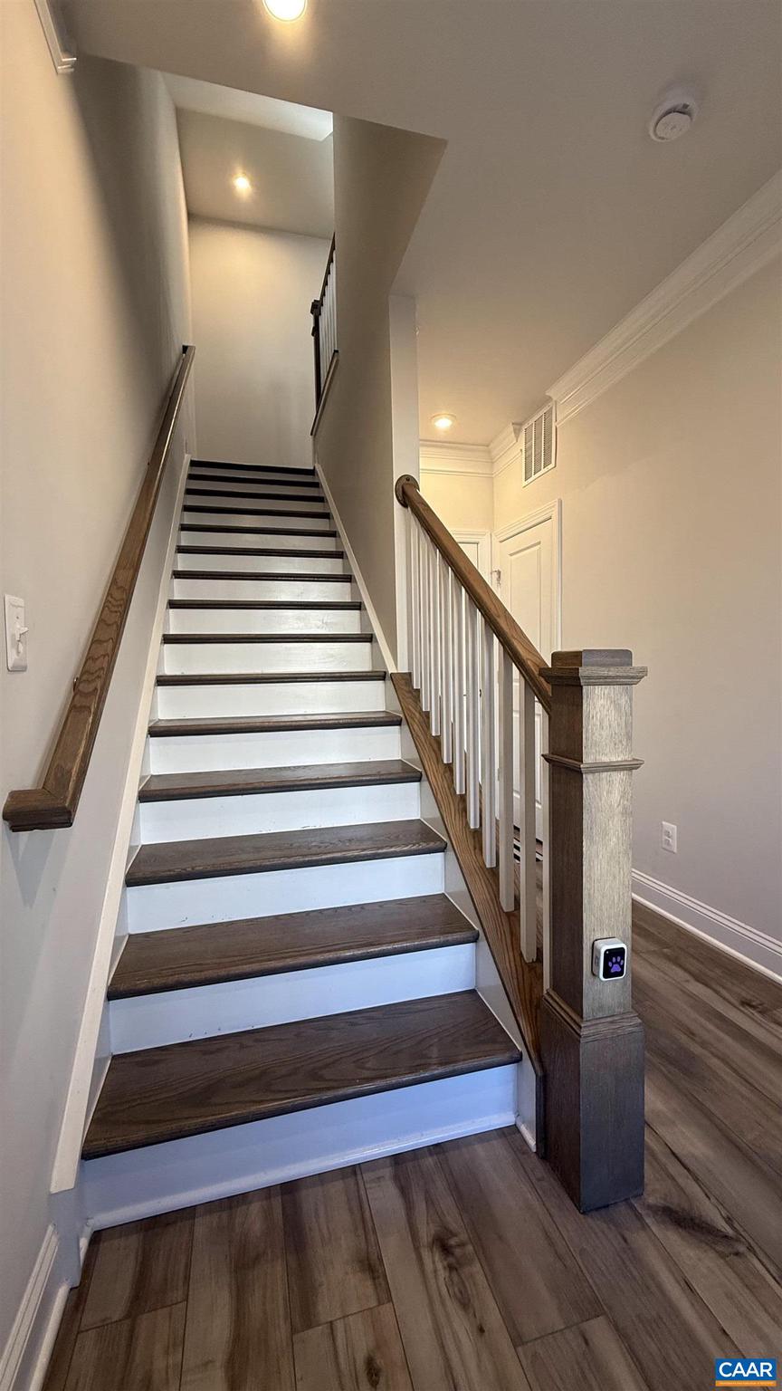 UNKNOWN - Residential Lease