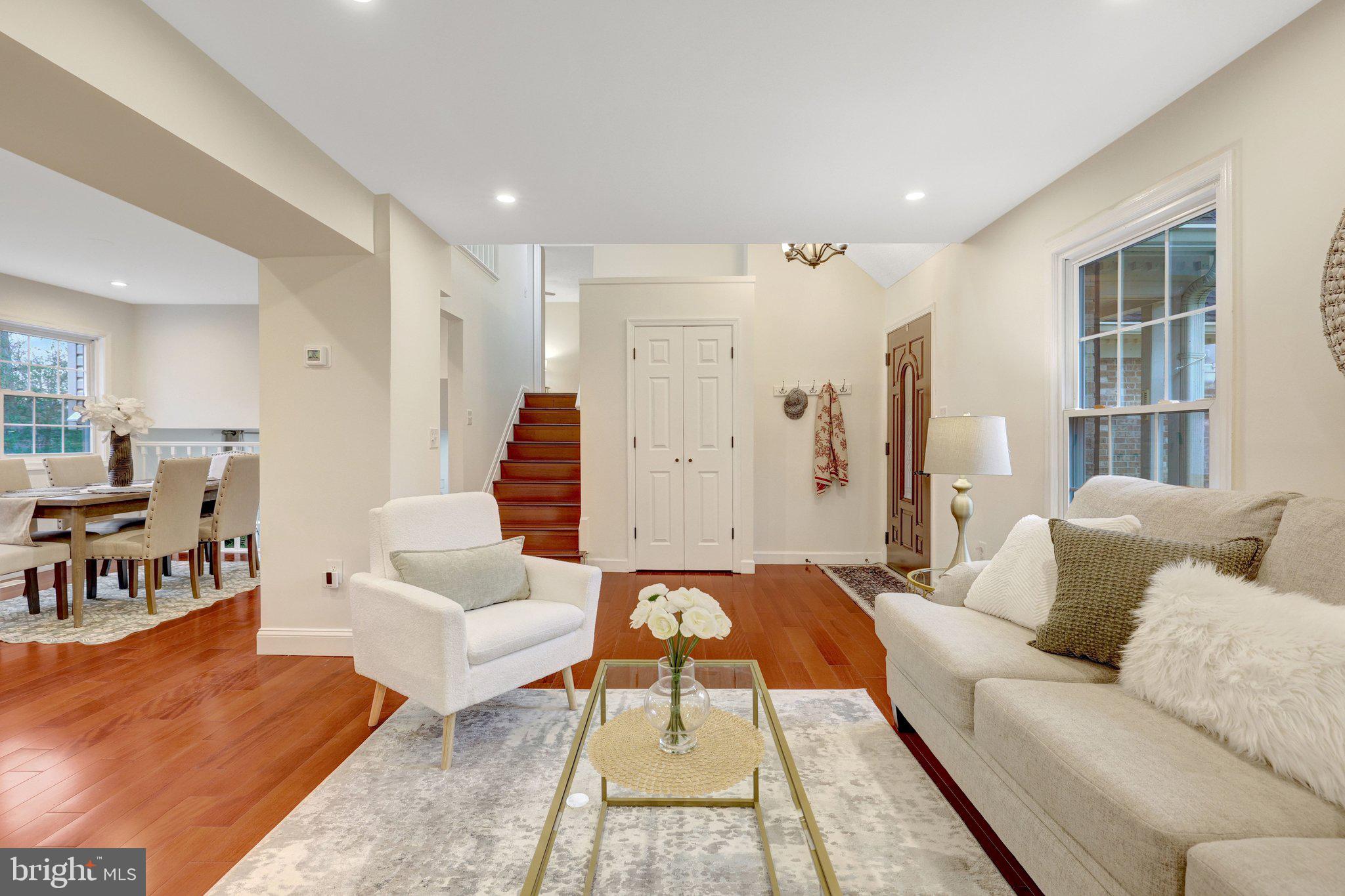 RESTON - Residential