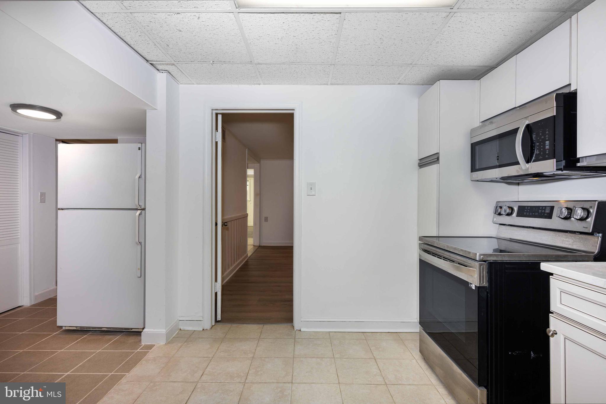 POTOMAC OUTSIDE - Residential