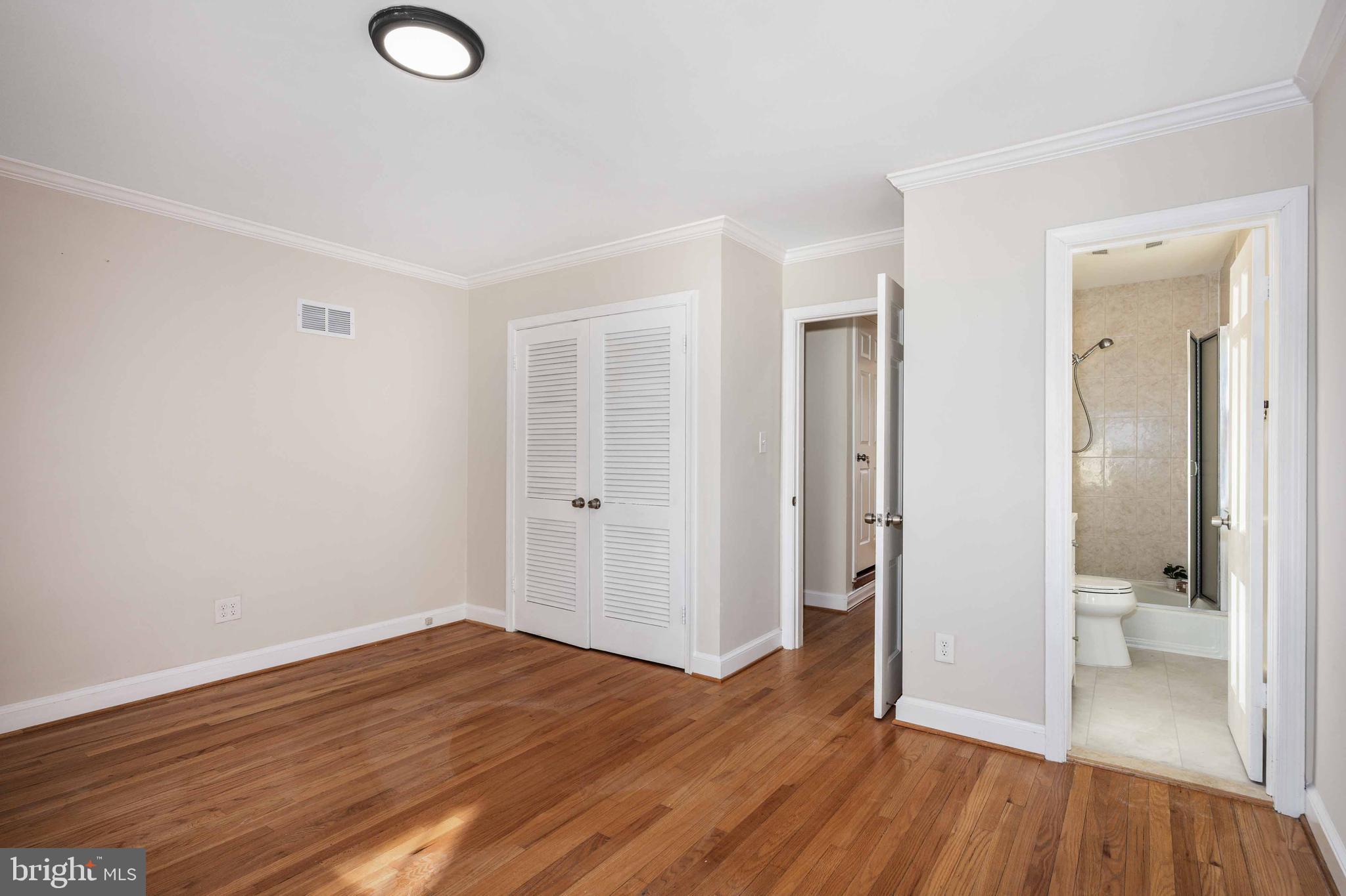 POTOMAC OUTSIDE - Residential