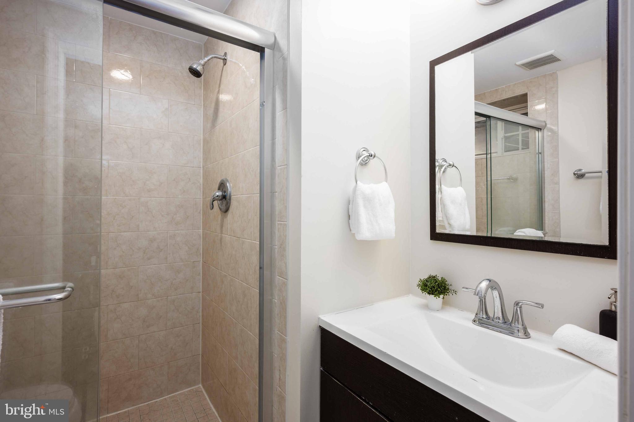 POTOMAC OUTSIDE - Residential