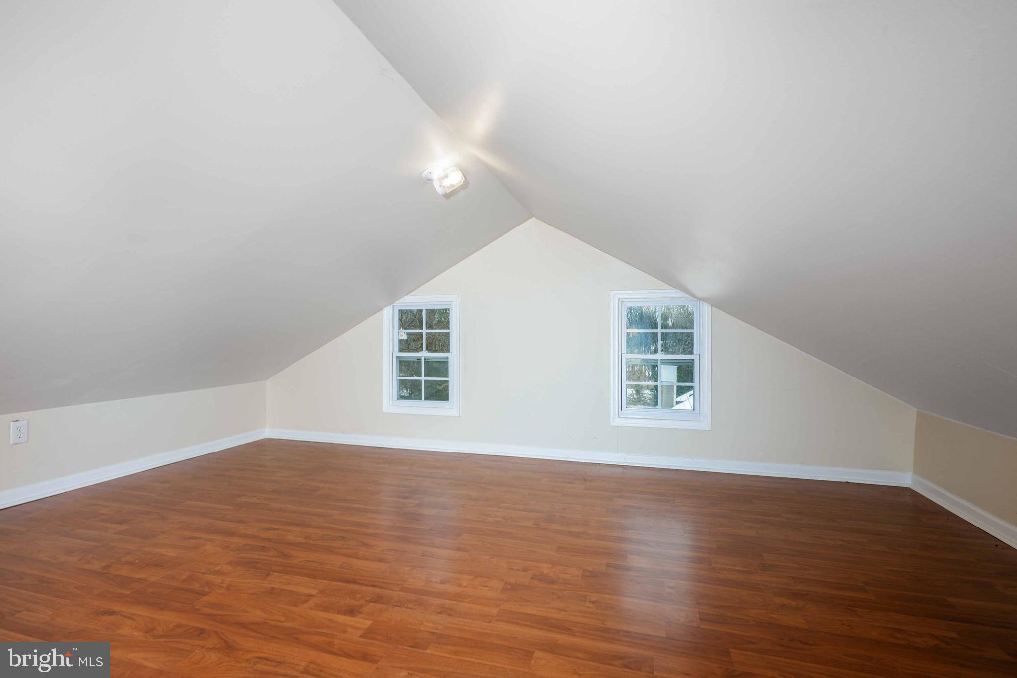 POTOMAC OUTSIDE - Residential