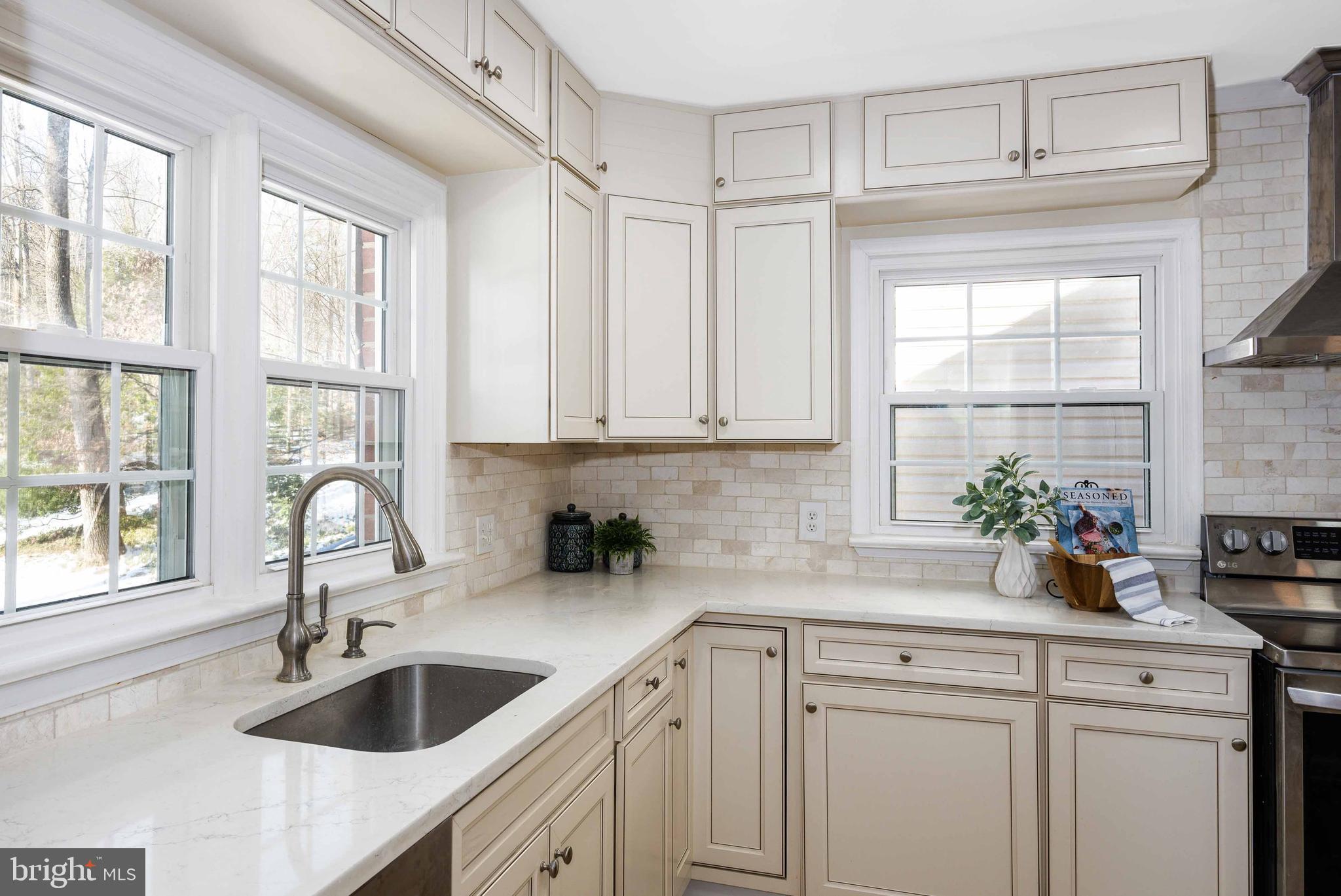 POTOMAC OUTSIDE - Residential