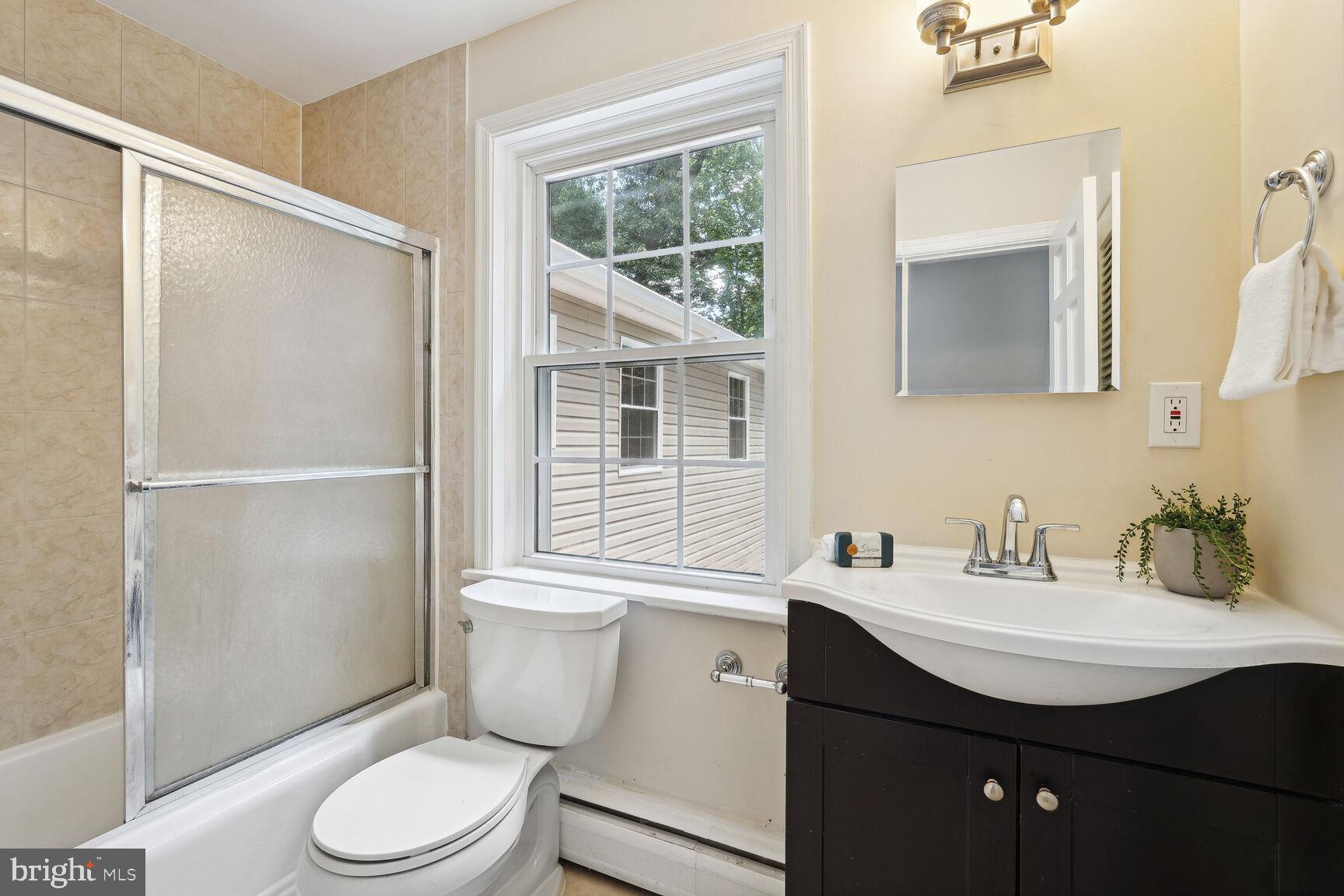 POTOMAC OUTSIDE - Residential