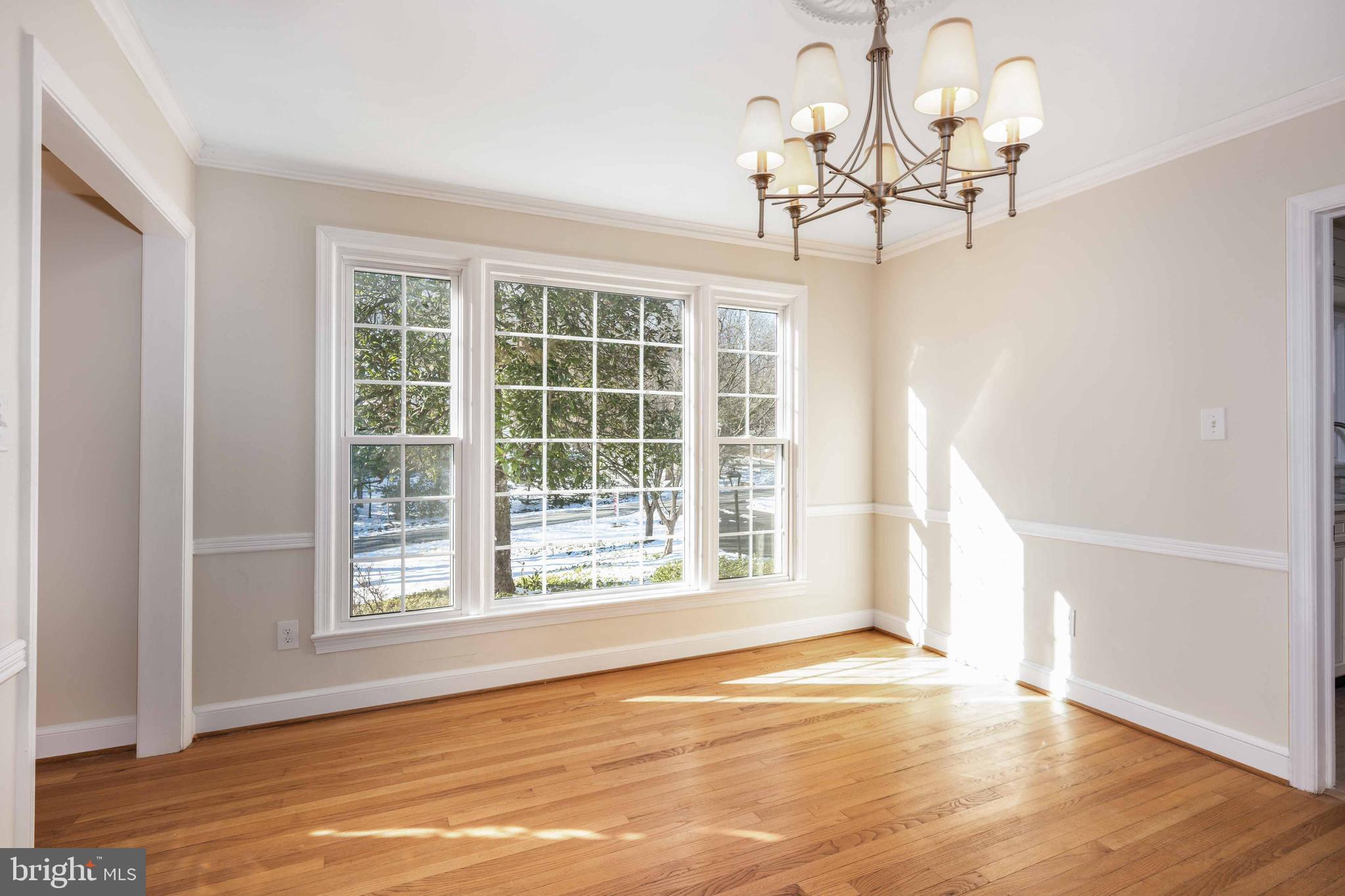 POTOMAC OUTSIDE - Residential