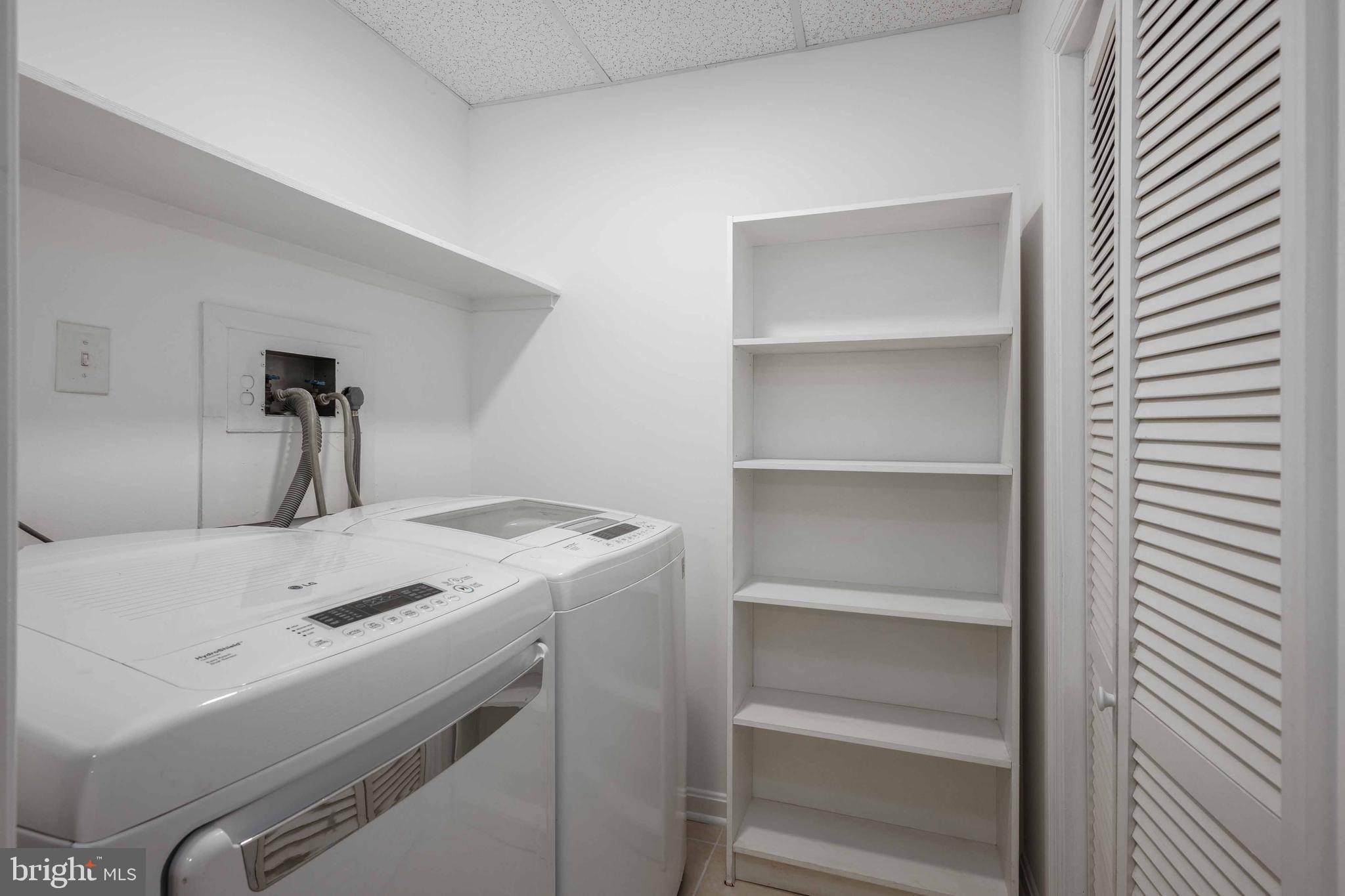 POTOMAC OUTSIDE - Residential