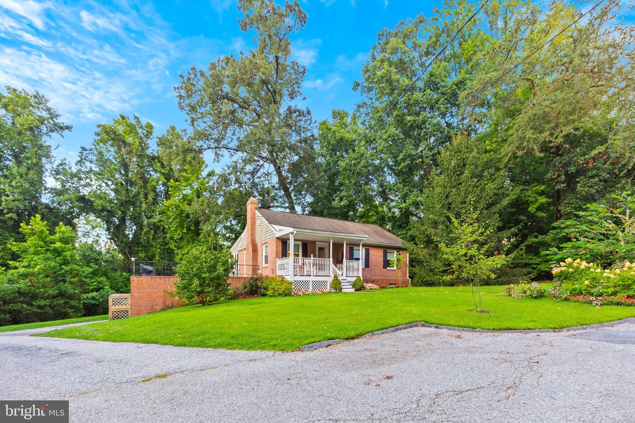 5718 LEAF LANE