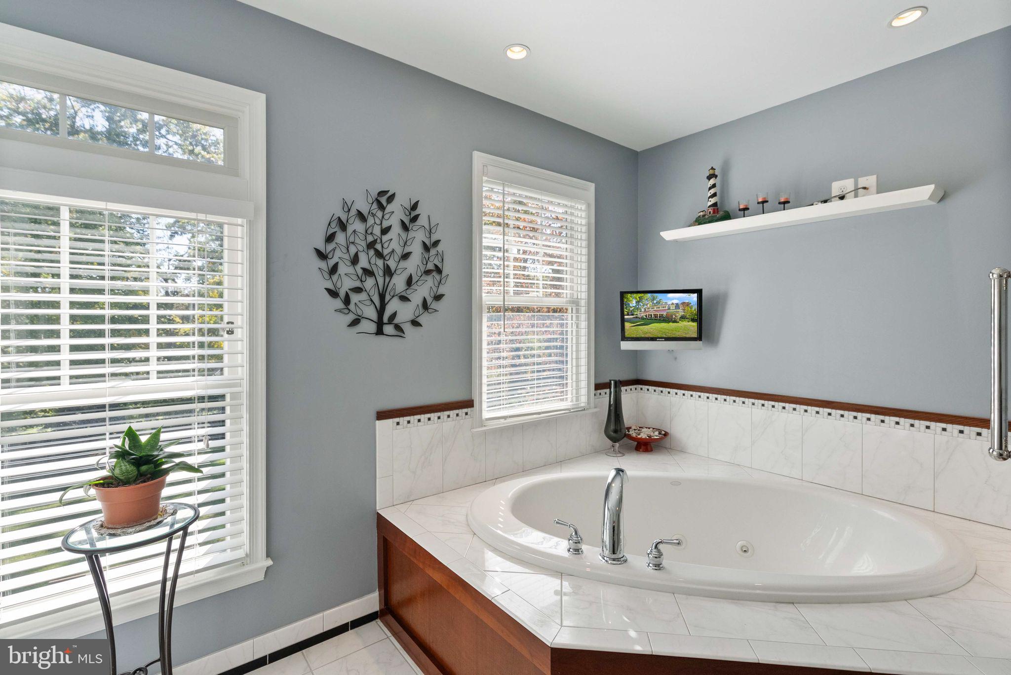 WOODS OF ILDA - Residential