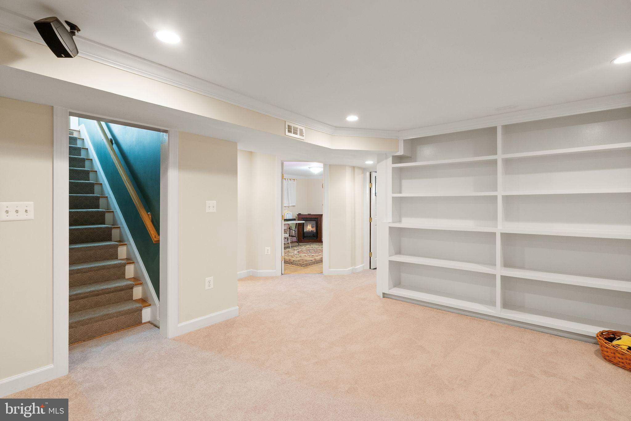 WOODS OF ILDA - Residential