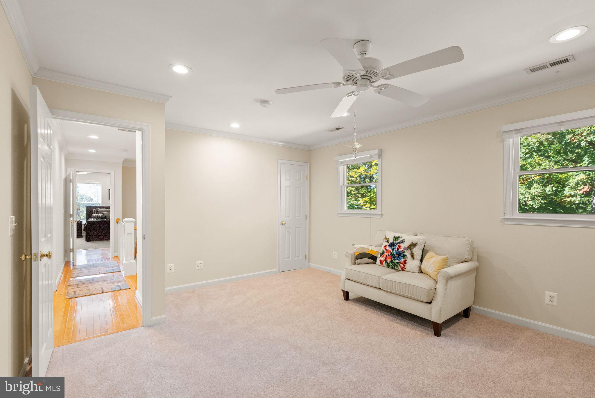 WOODS OF ILDA - Residential