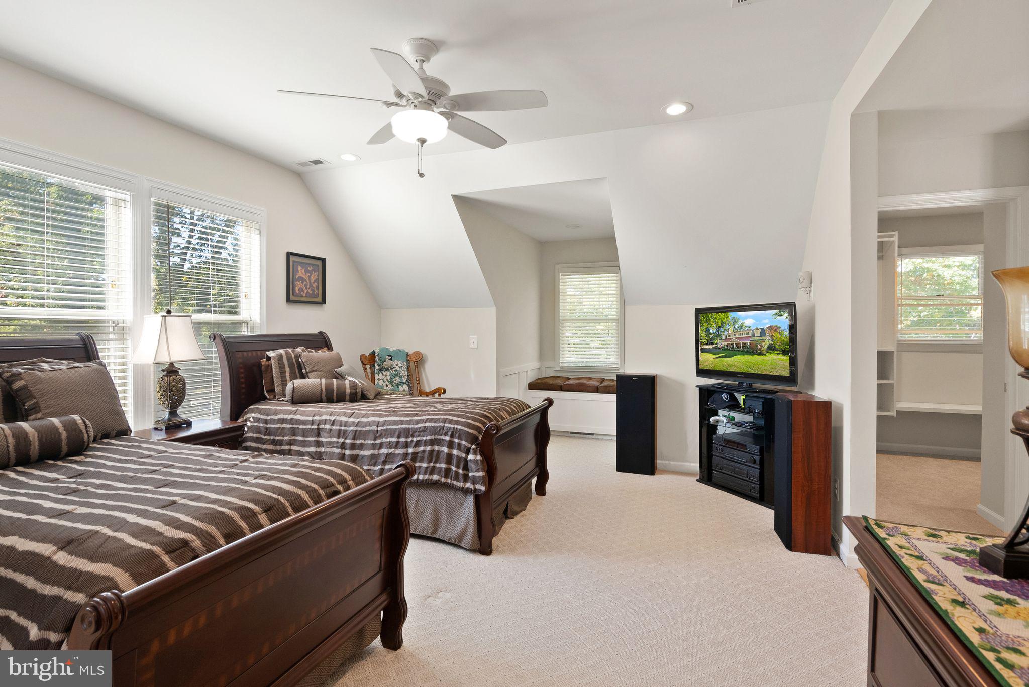 WOODS OF ILDA - Residential