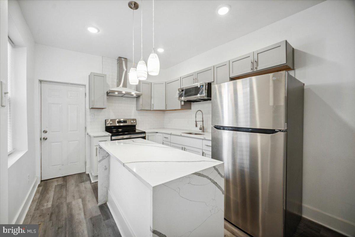 PASSYUNK SQUARE - Residential