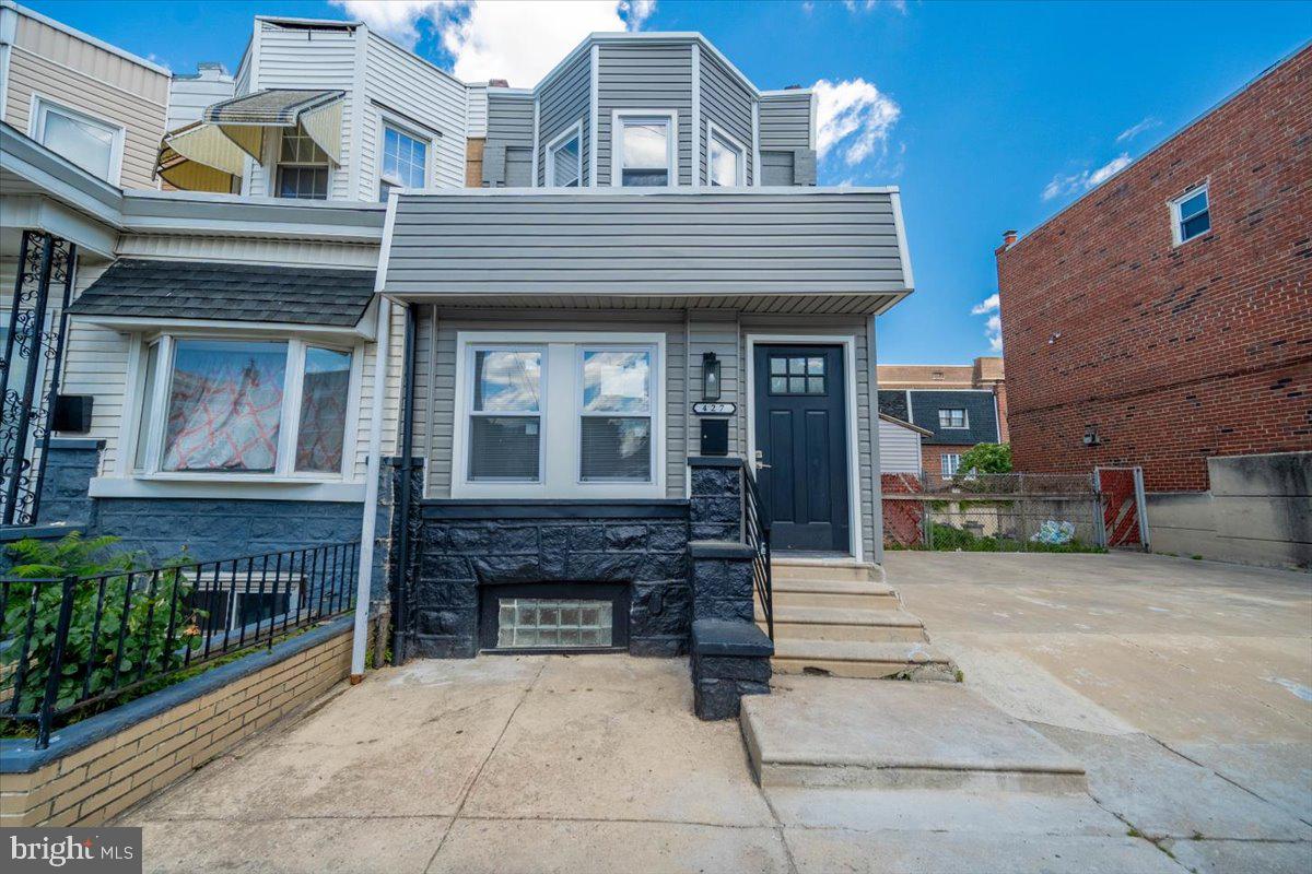 PASSYUNK SQUARE - Residential