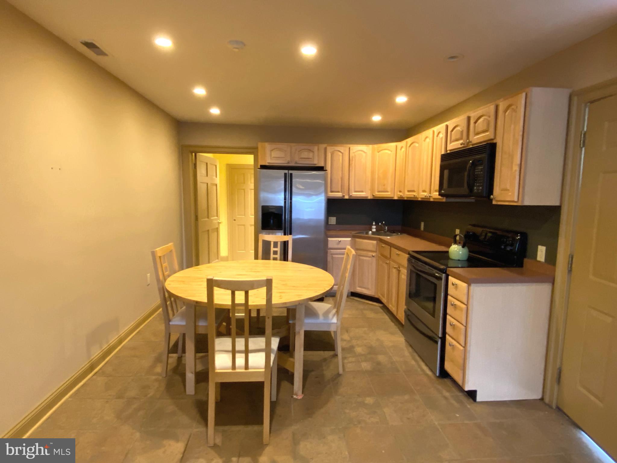 WHITMAN - Residential