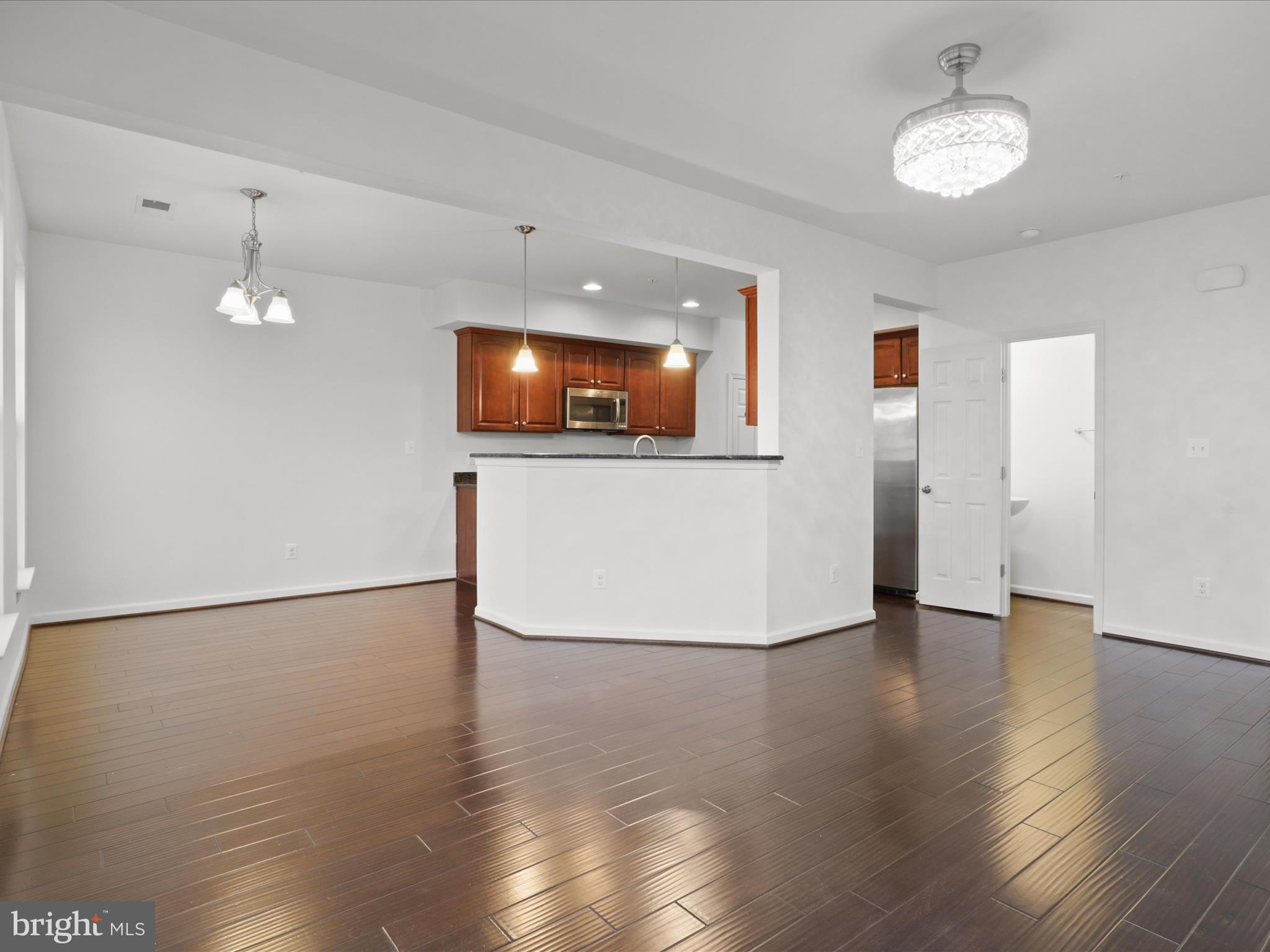 SUMMERWALK AT STONE RIDGE - Residential Lease