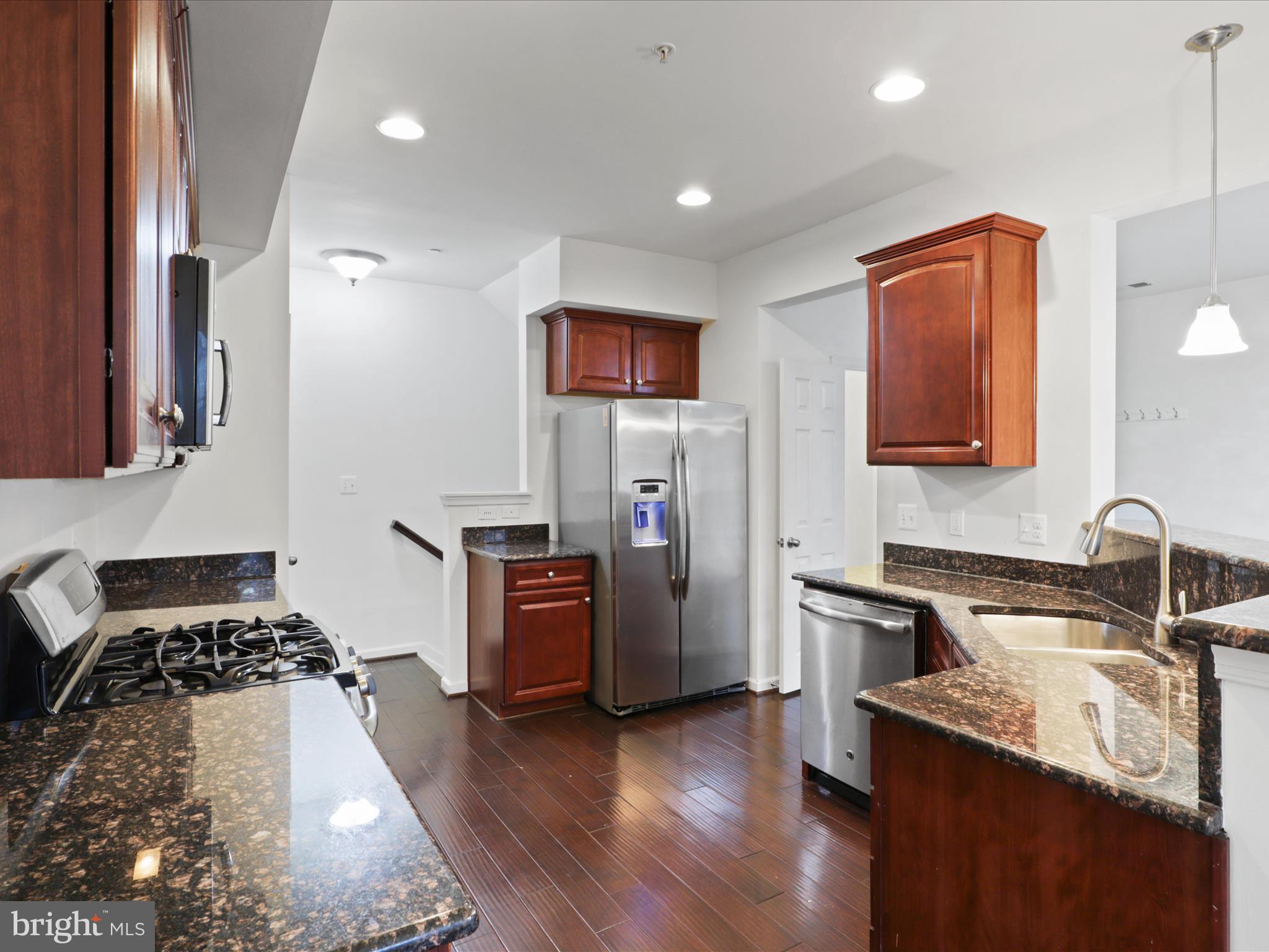 SUMMERWALK AT STONE RIDGE - Residential Lease