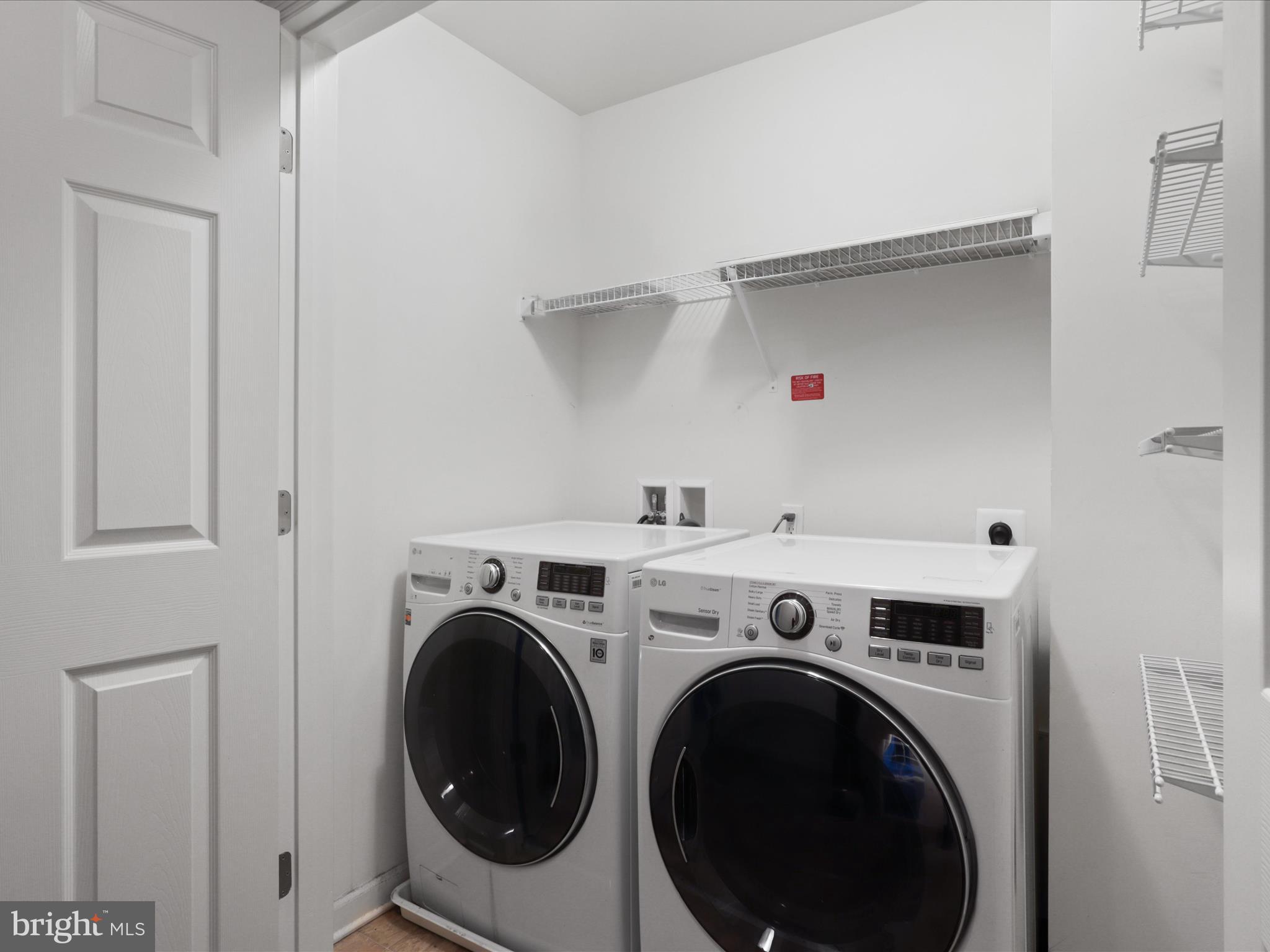 SUMMERWALK AT STONE RIDGE - Residential Lease