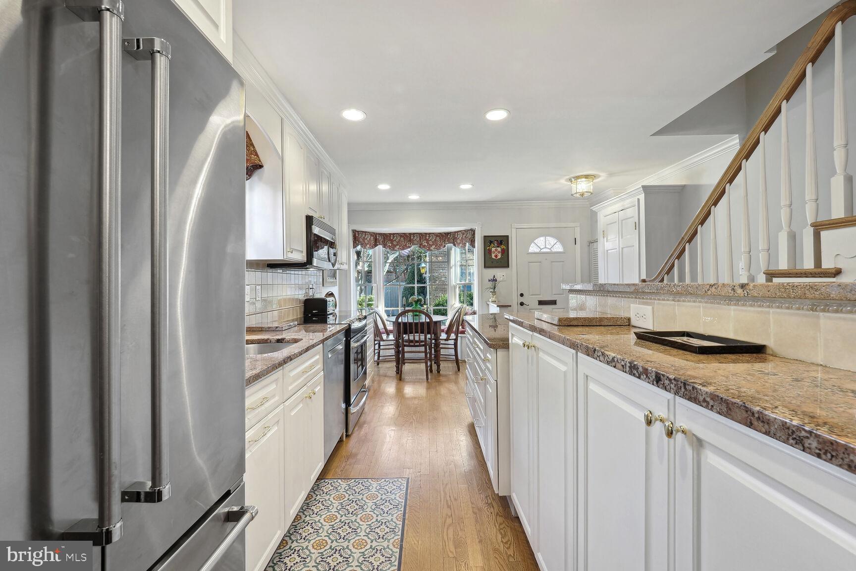 OLD TOWN ALEXANDRIA - Residential