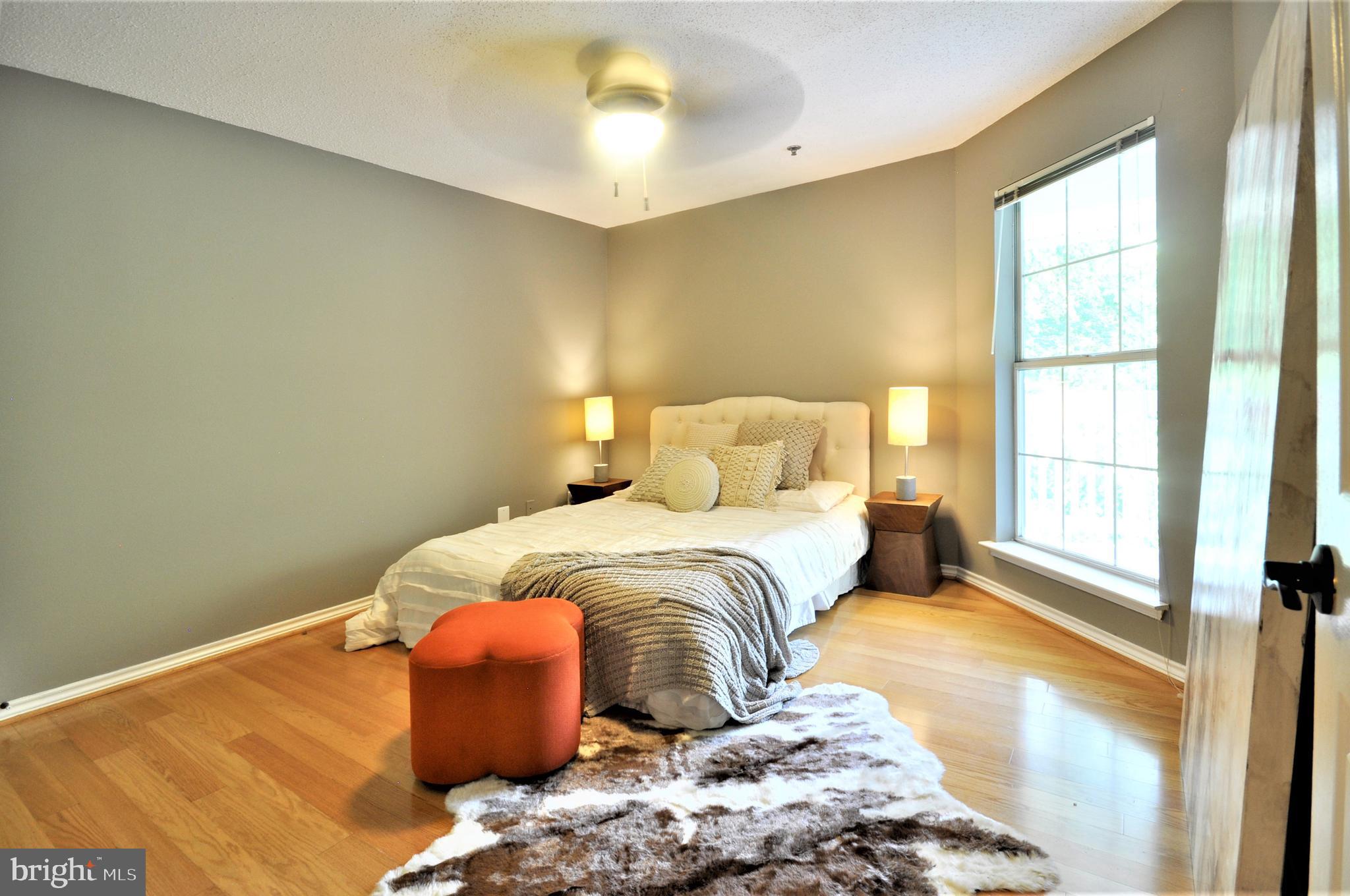 FOUNTAINS AT MCLEAN - Residential