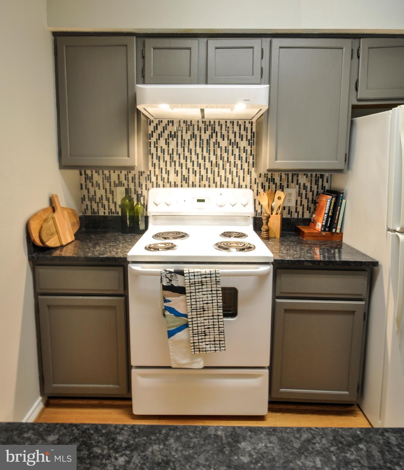 FOUNTAINS AT MCLEAN - Residential