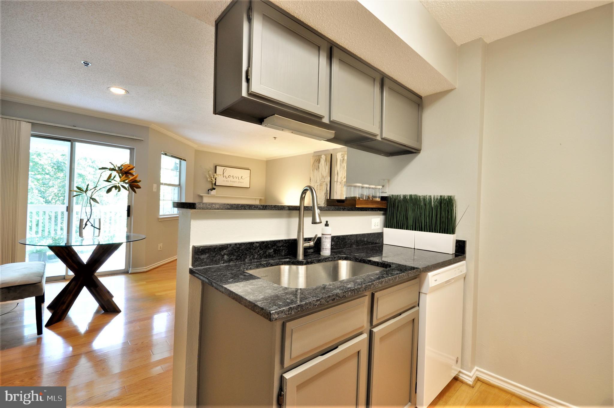 FOUNTAINS AT MCLEAN - Residential