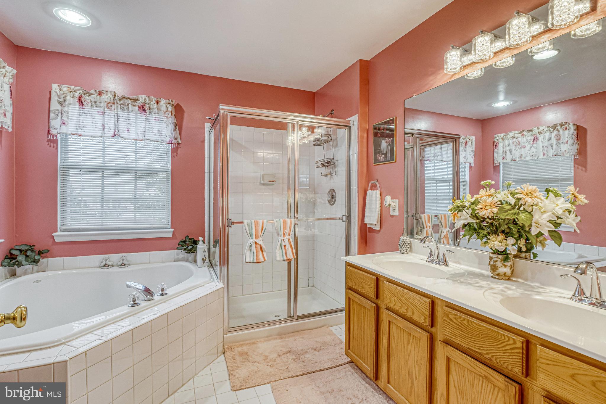 ASHBURN VILLAGE - Residential