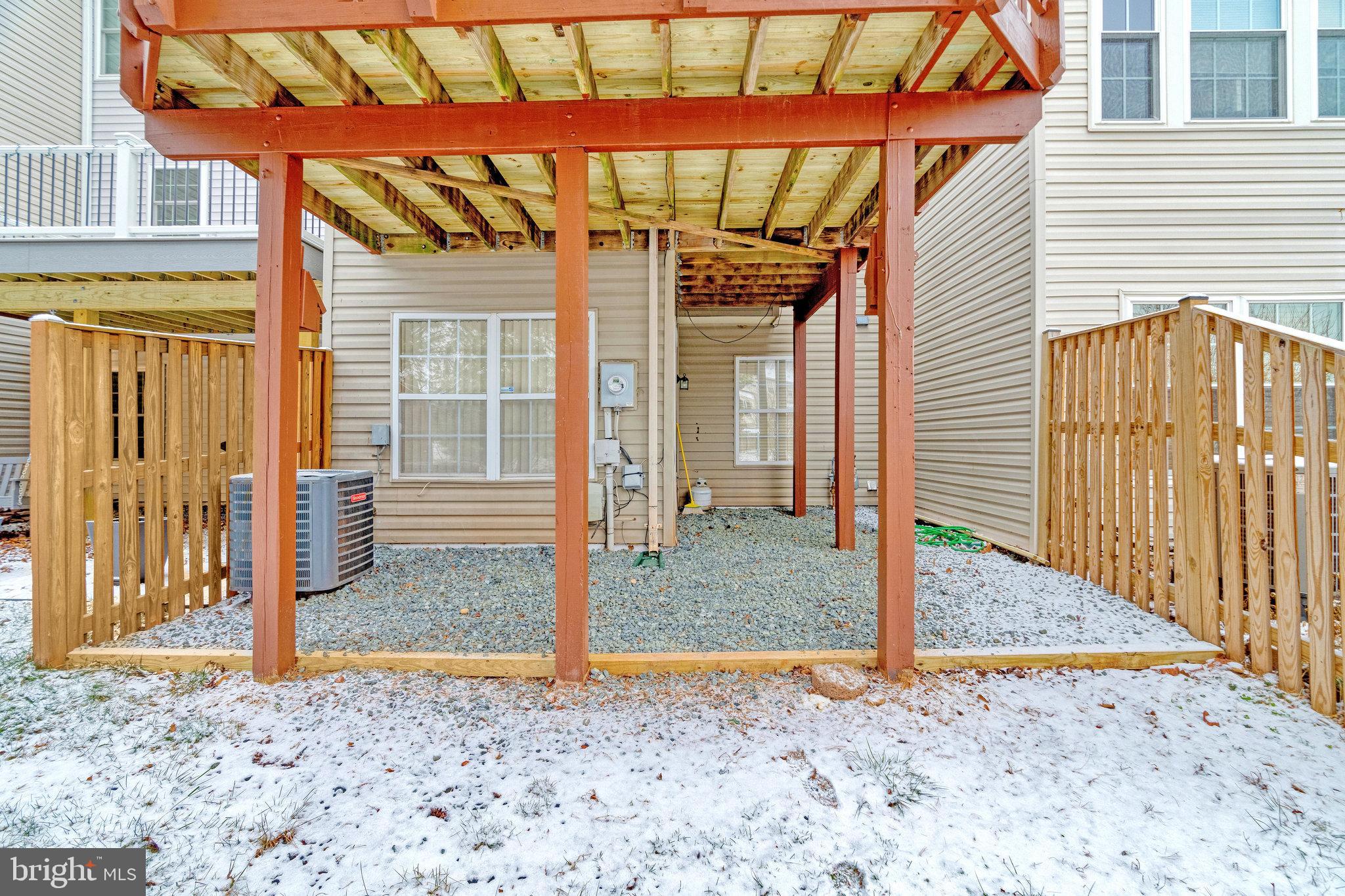 ASHBURN VILLAGE - Residential