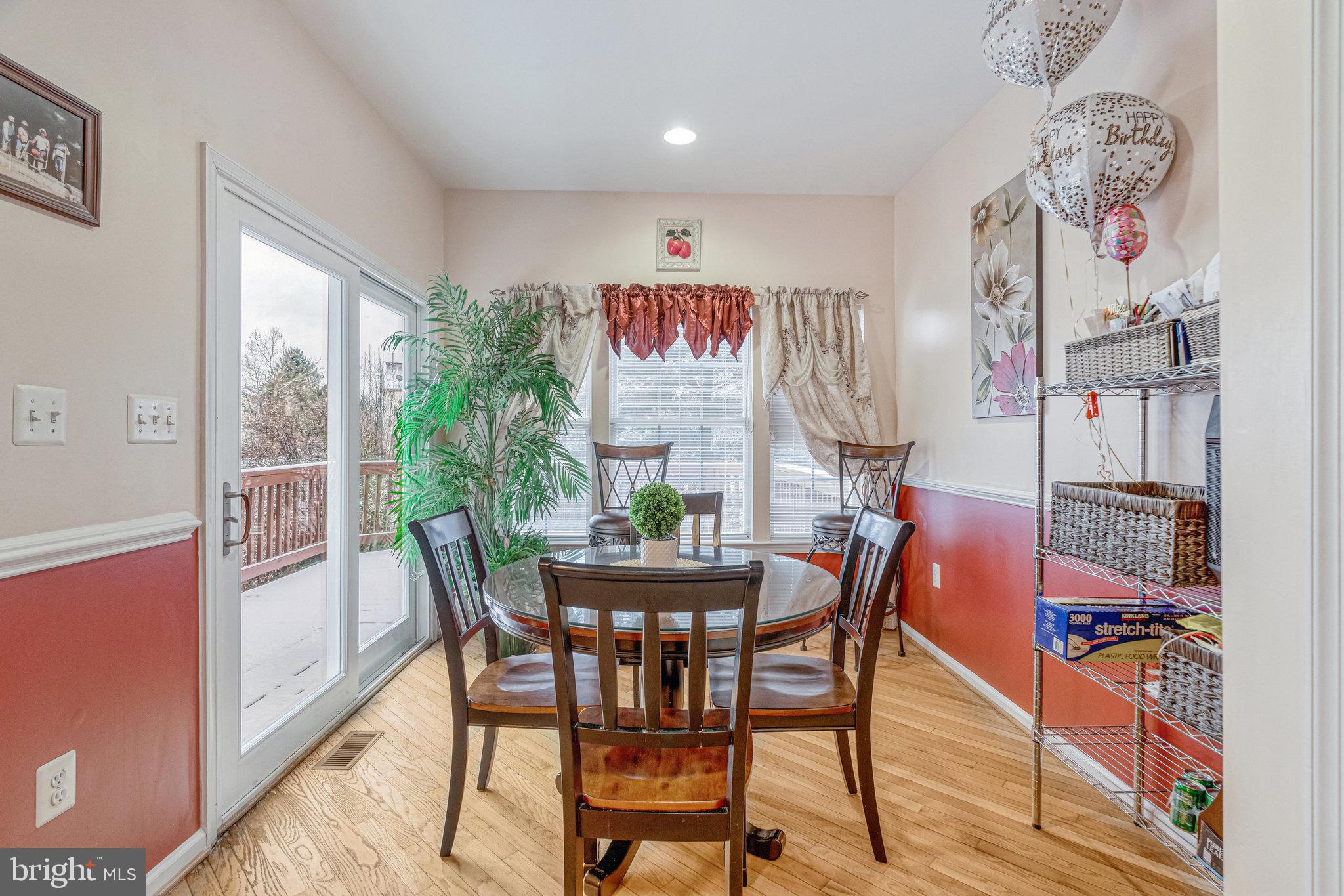 ASHBURN VILLAGE - Residential