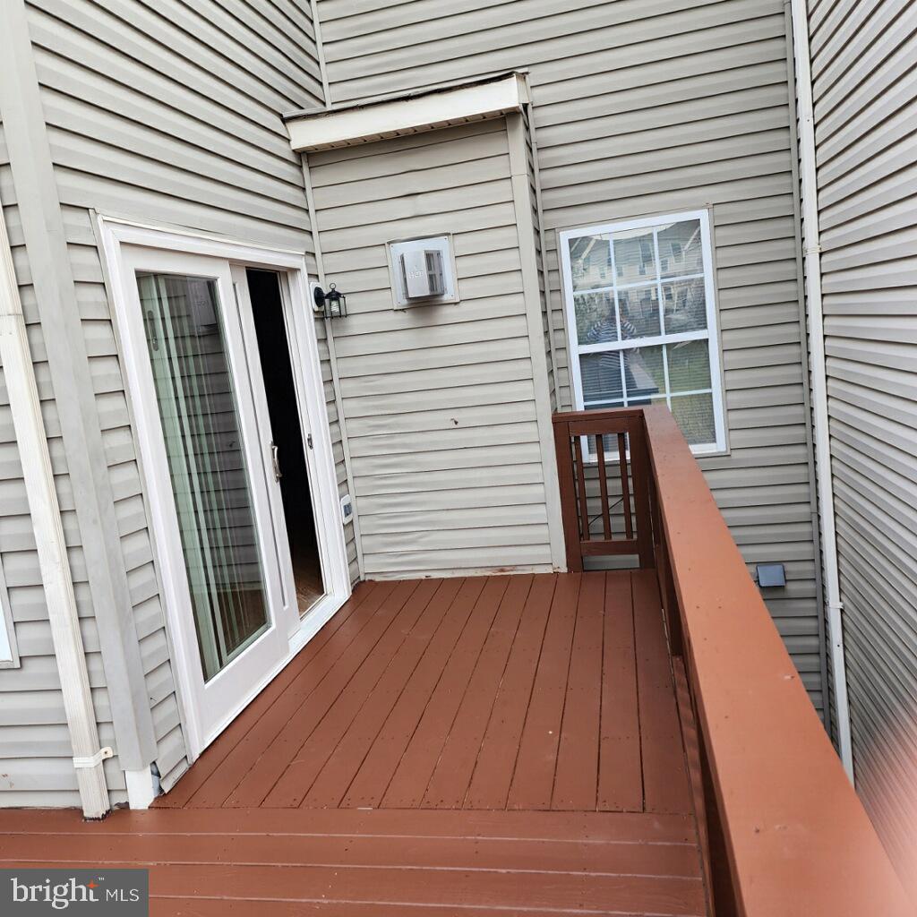 ASHBURN VILLAGE - Residential