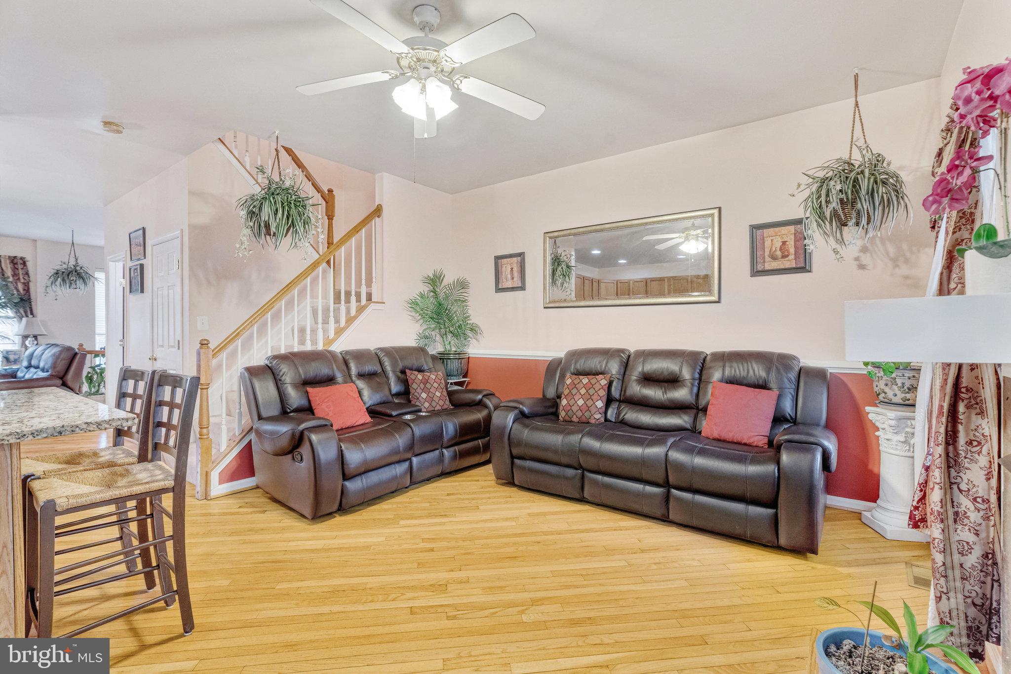 ASHBURN VILLAGE - Residential