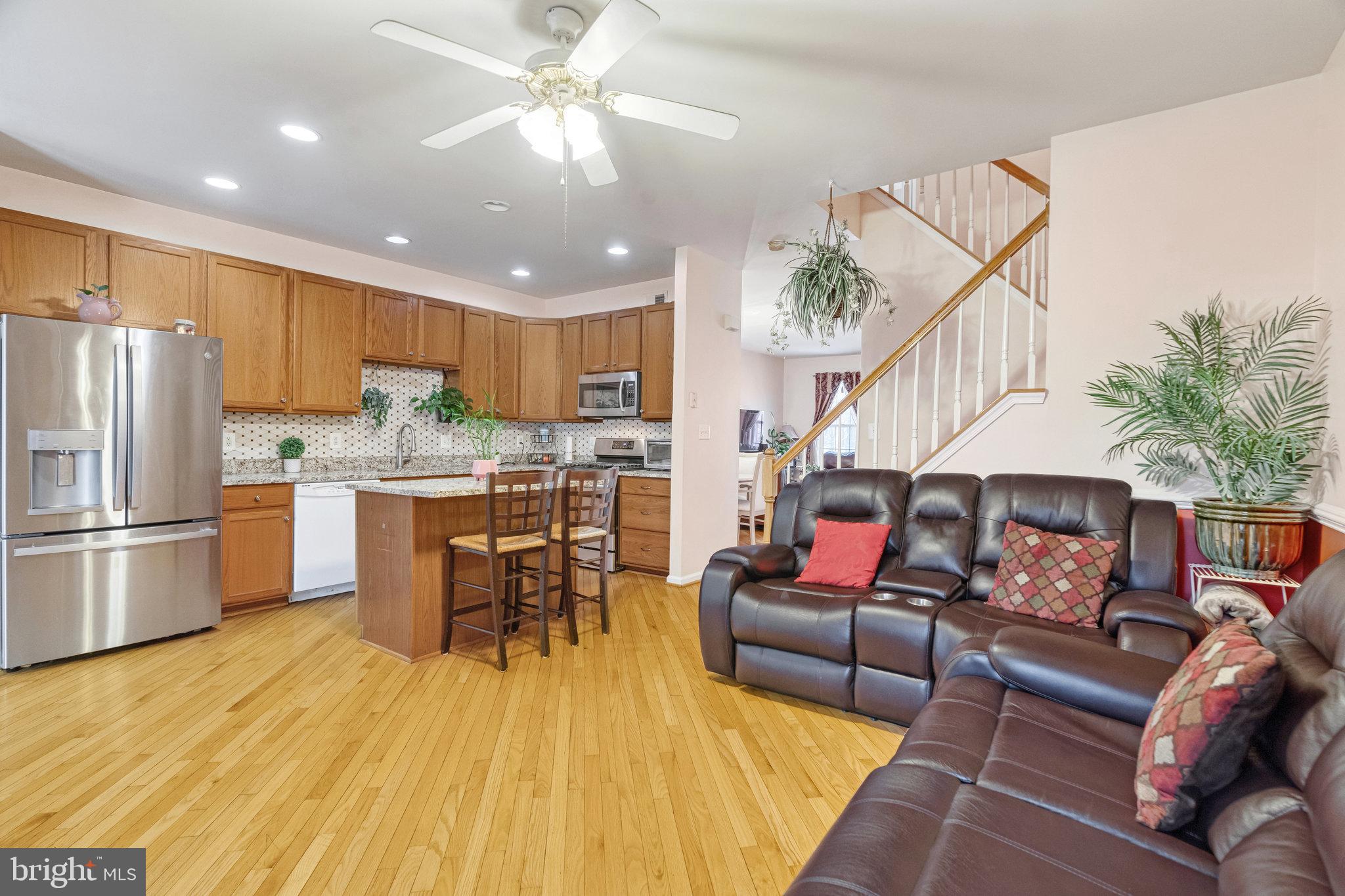 ASHBURN VILLAGE - Residential