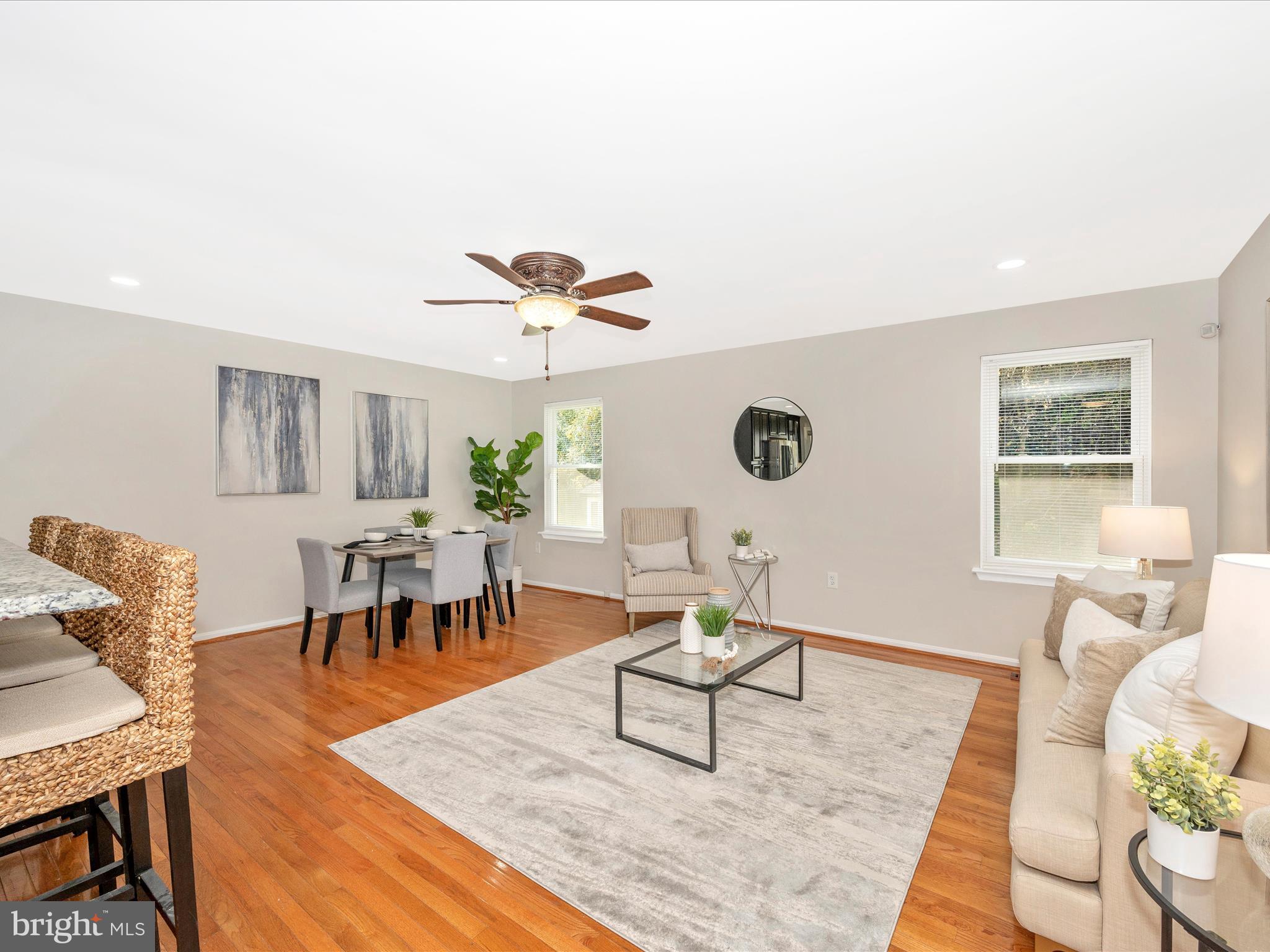 SQUIRES WOOD - Residential