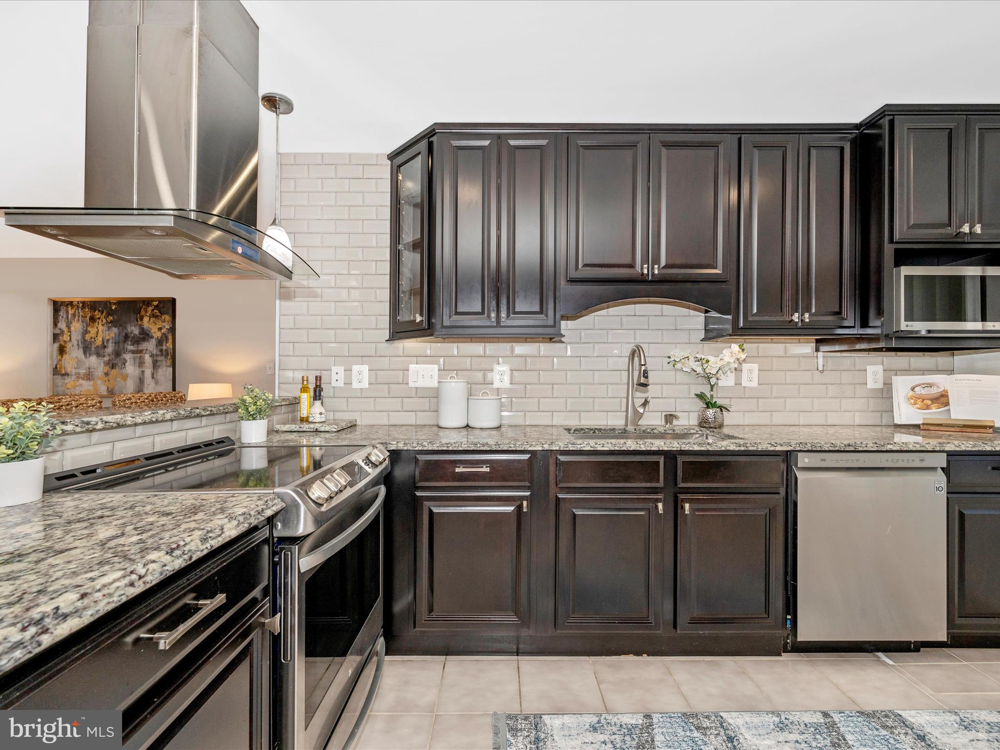 SQUIRES WOOD - Residential