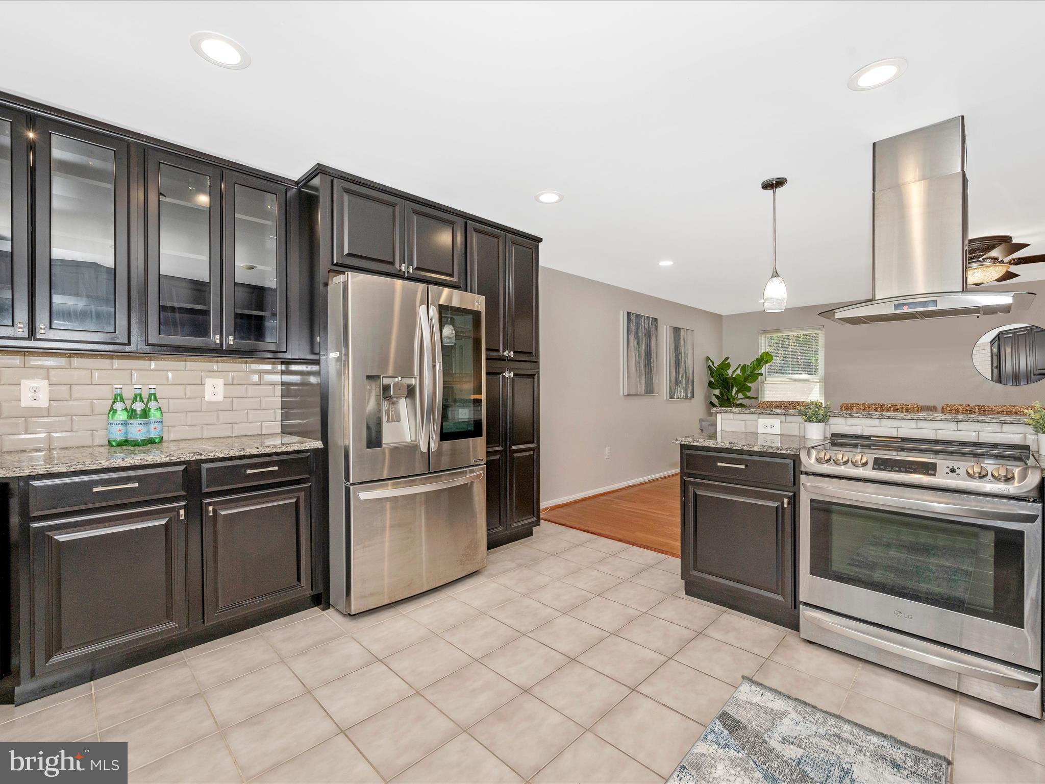 SQUIRES WOOD - Residential