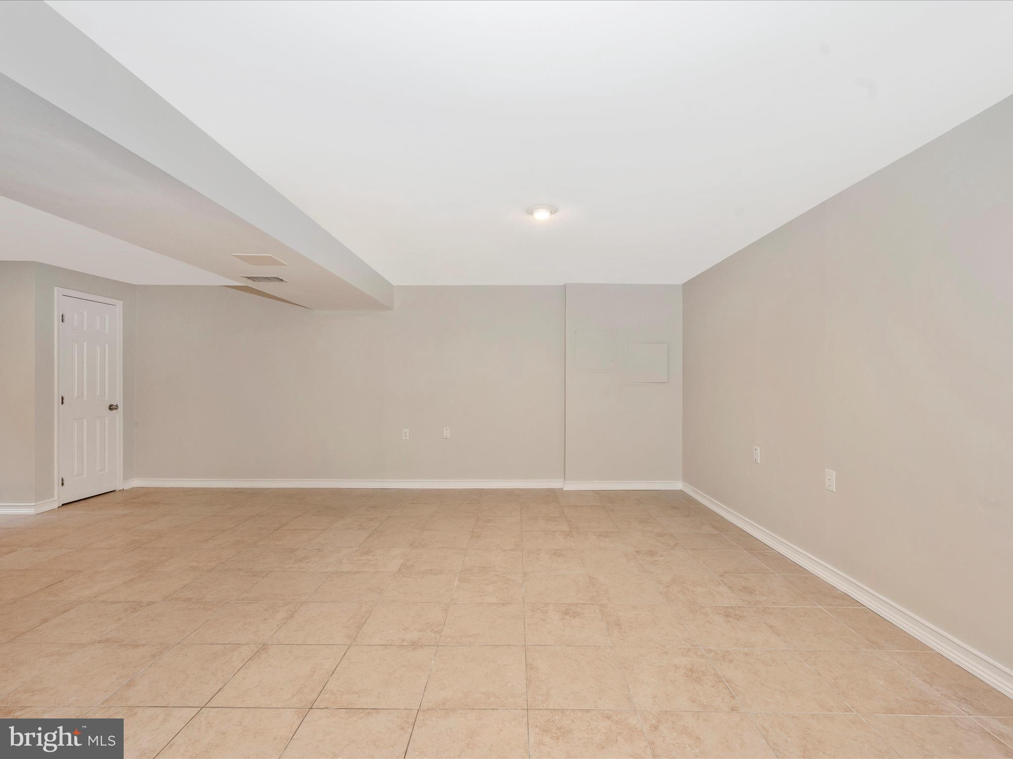 SQUIRES WOOD - Residential