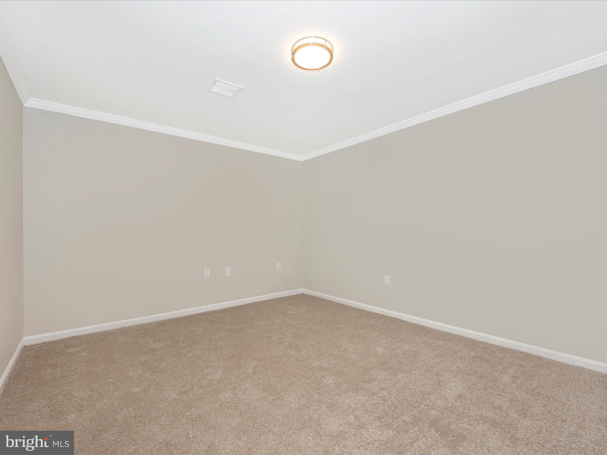 SQUIRES WOOD - Residential