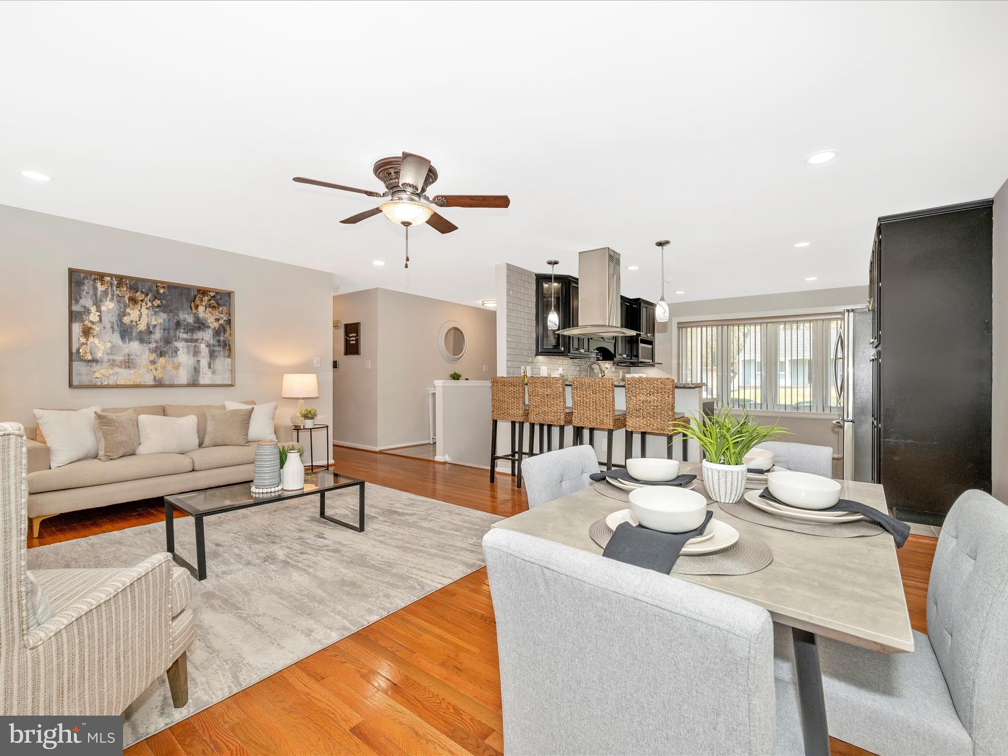 SQUIRES WOOD - Residential