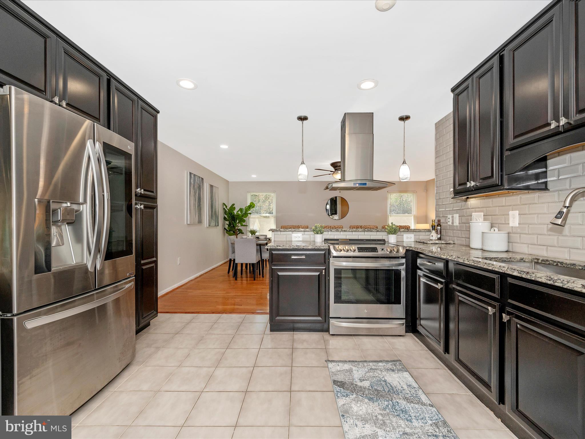 SQUIRES WOOD - Residential